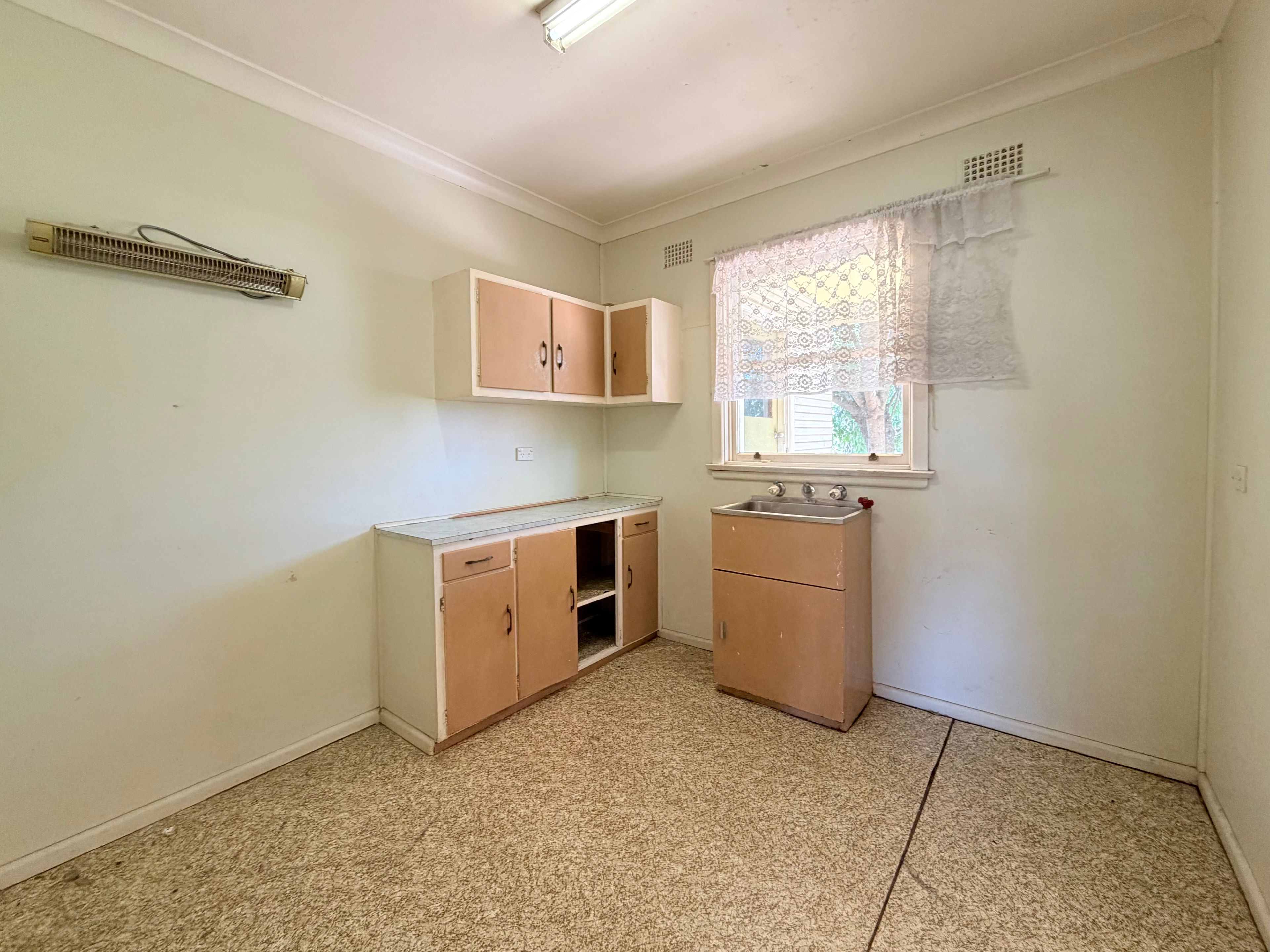 19 Orange Street — photo 9 of 10