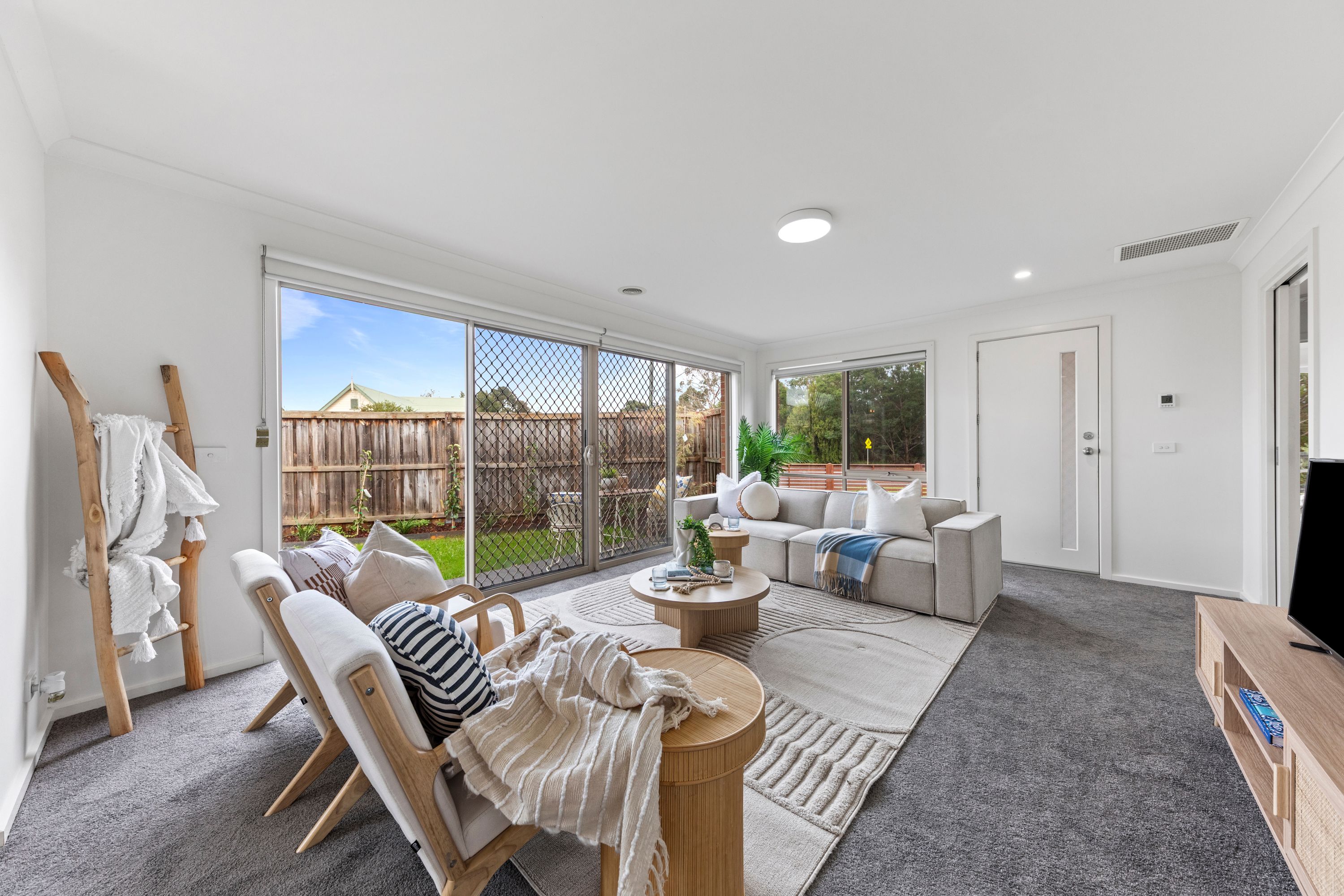 7 Trinidad Walk, Pakenham, VIC 3810