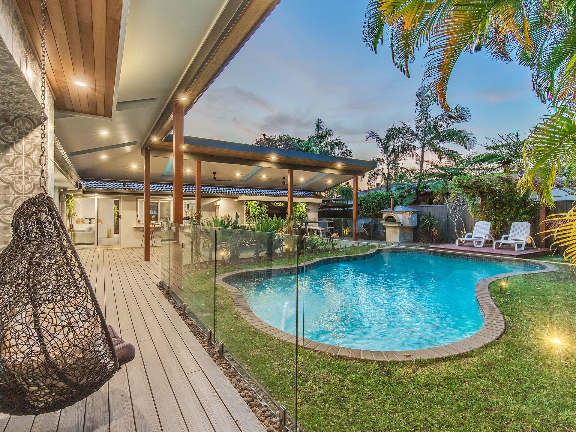 11 Karratha Court, Mermaid Waters, QLD 4218