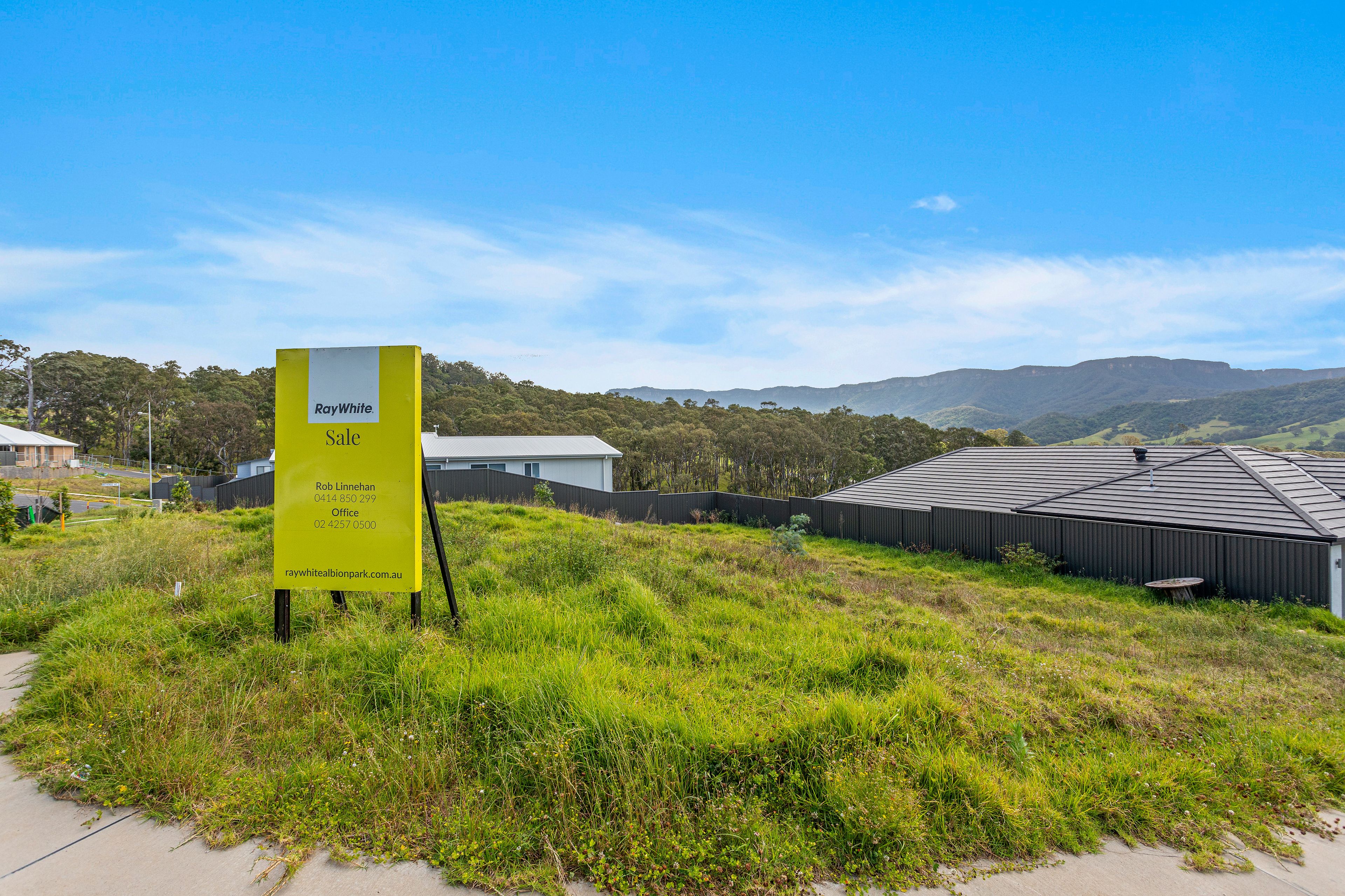 1 Hollow Way, Calderwood NSW 2527