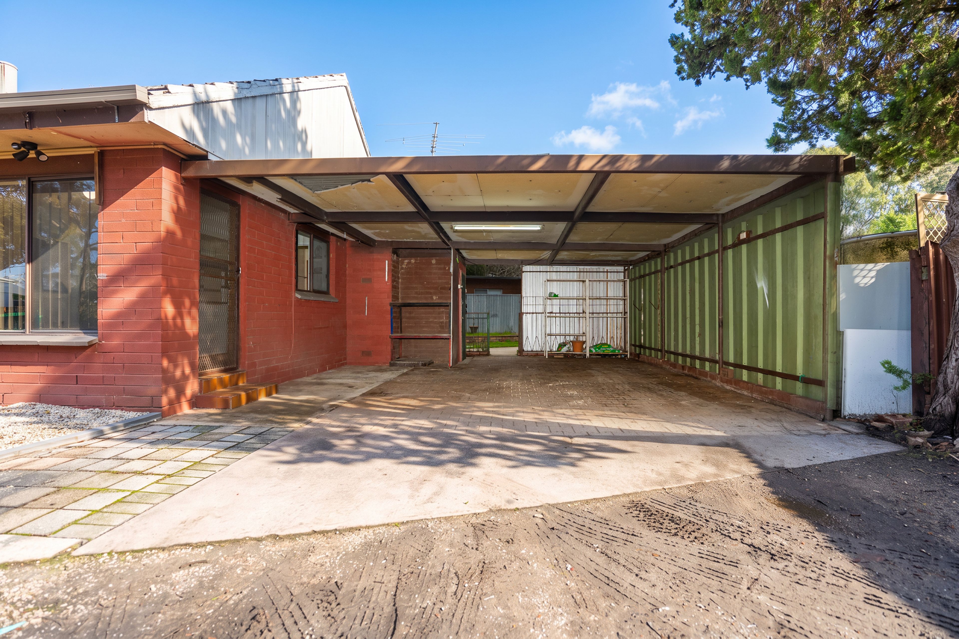 223 Kiewa Street — photo 17 of 23