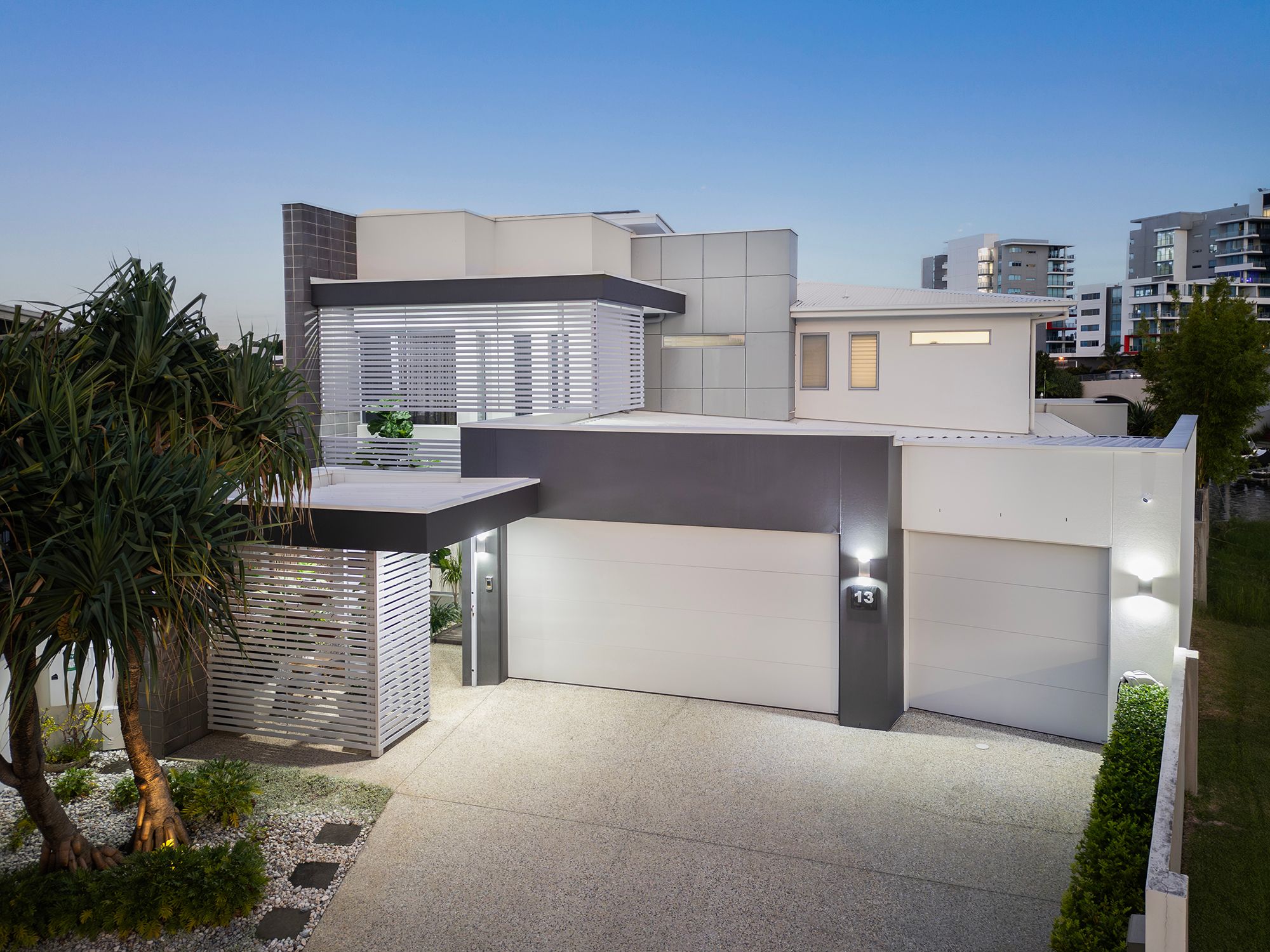 13 Middle Quay Drive, Biggera Waters, QLD 4216
