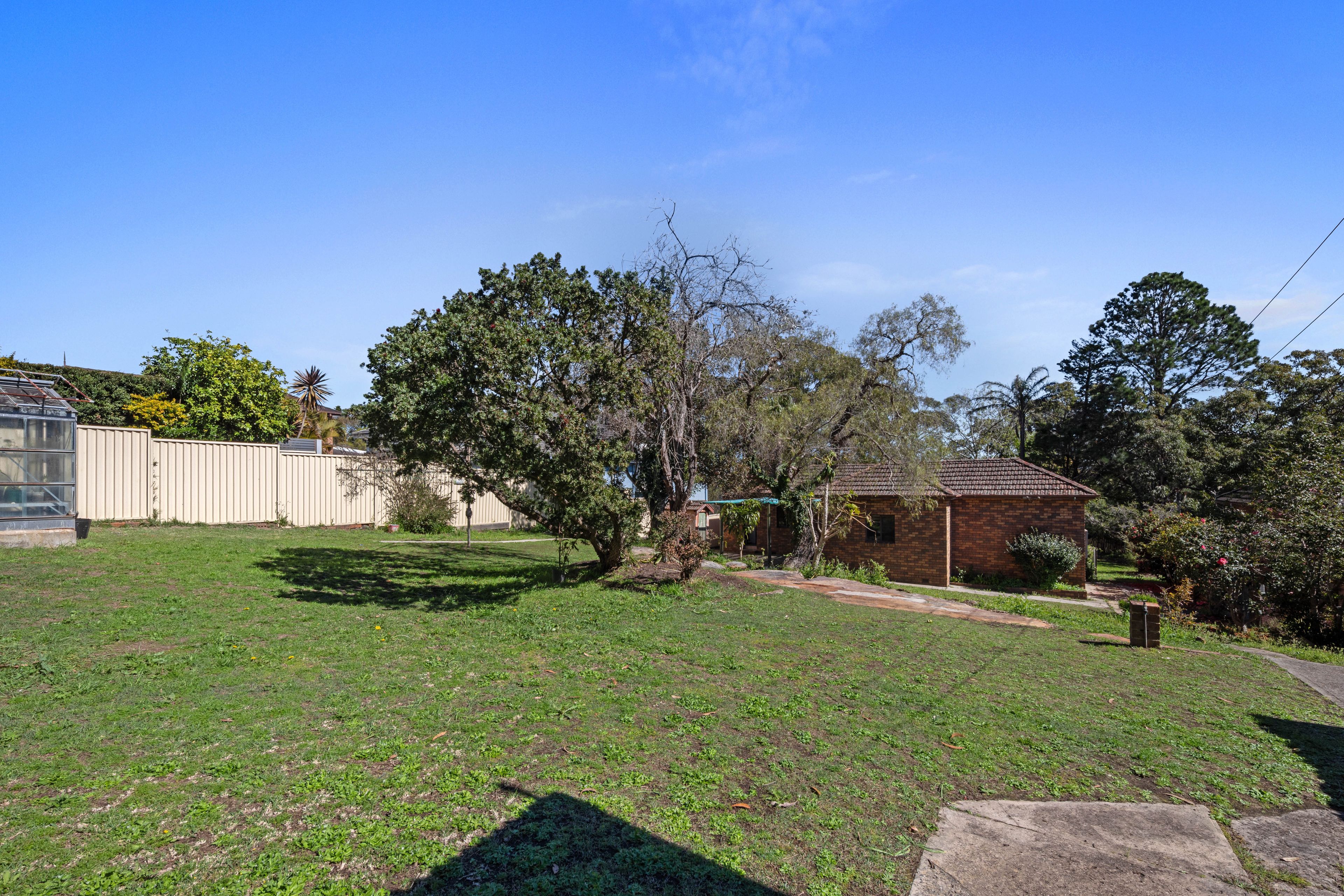 44 Oatley Parade — photo 5 of 9