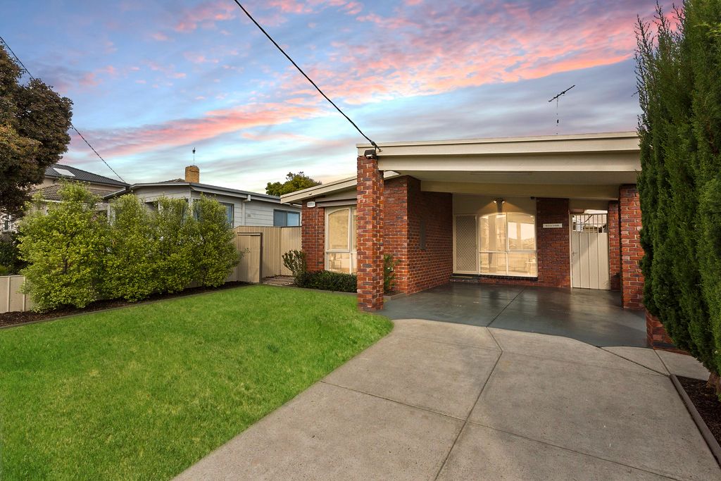 26 Fifth Avenue, Rosebud, VIC 3939