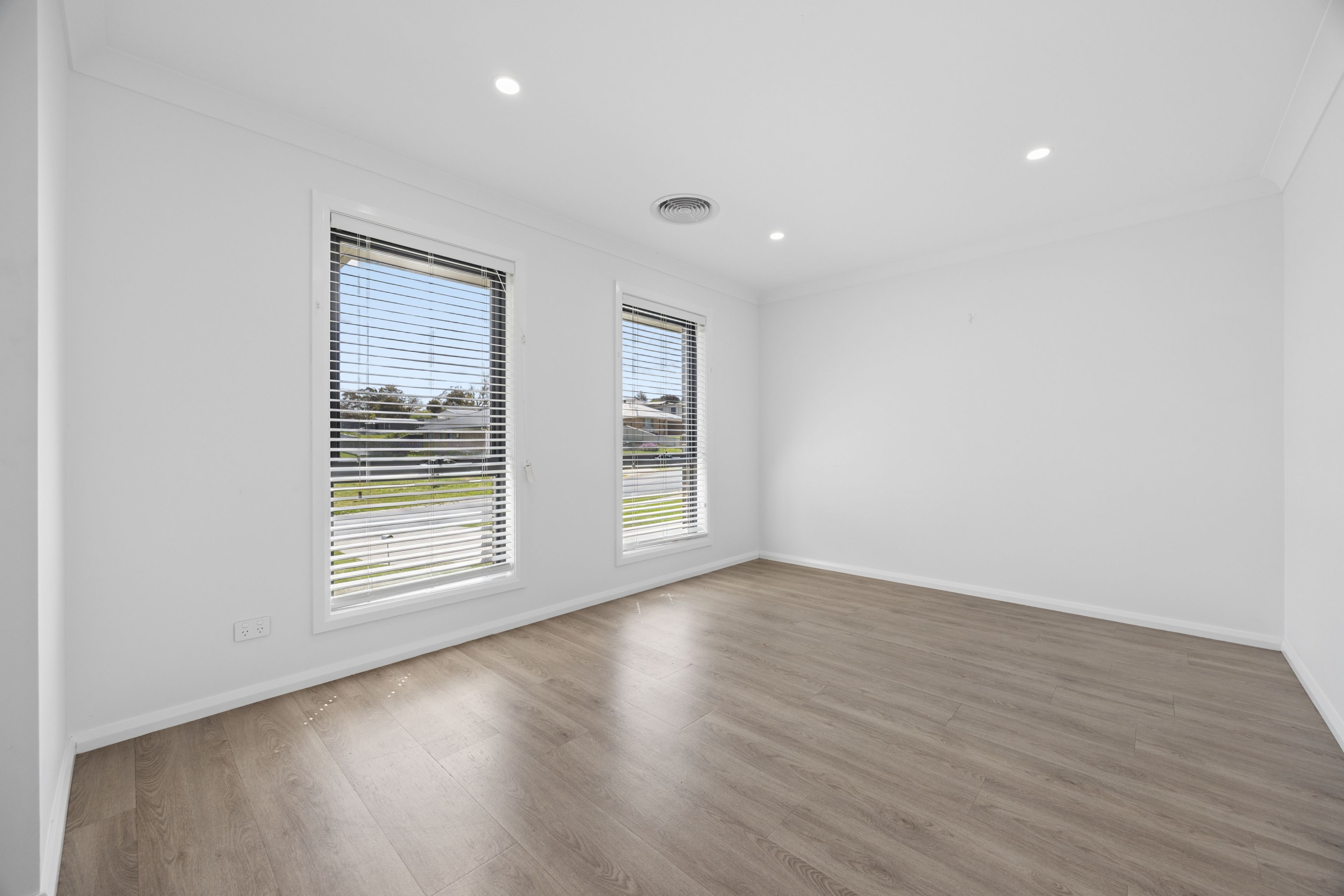 22 Giugni Place — photo 4 of 17