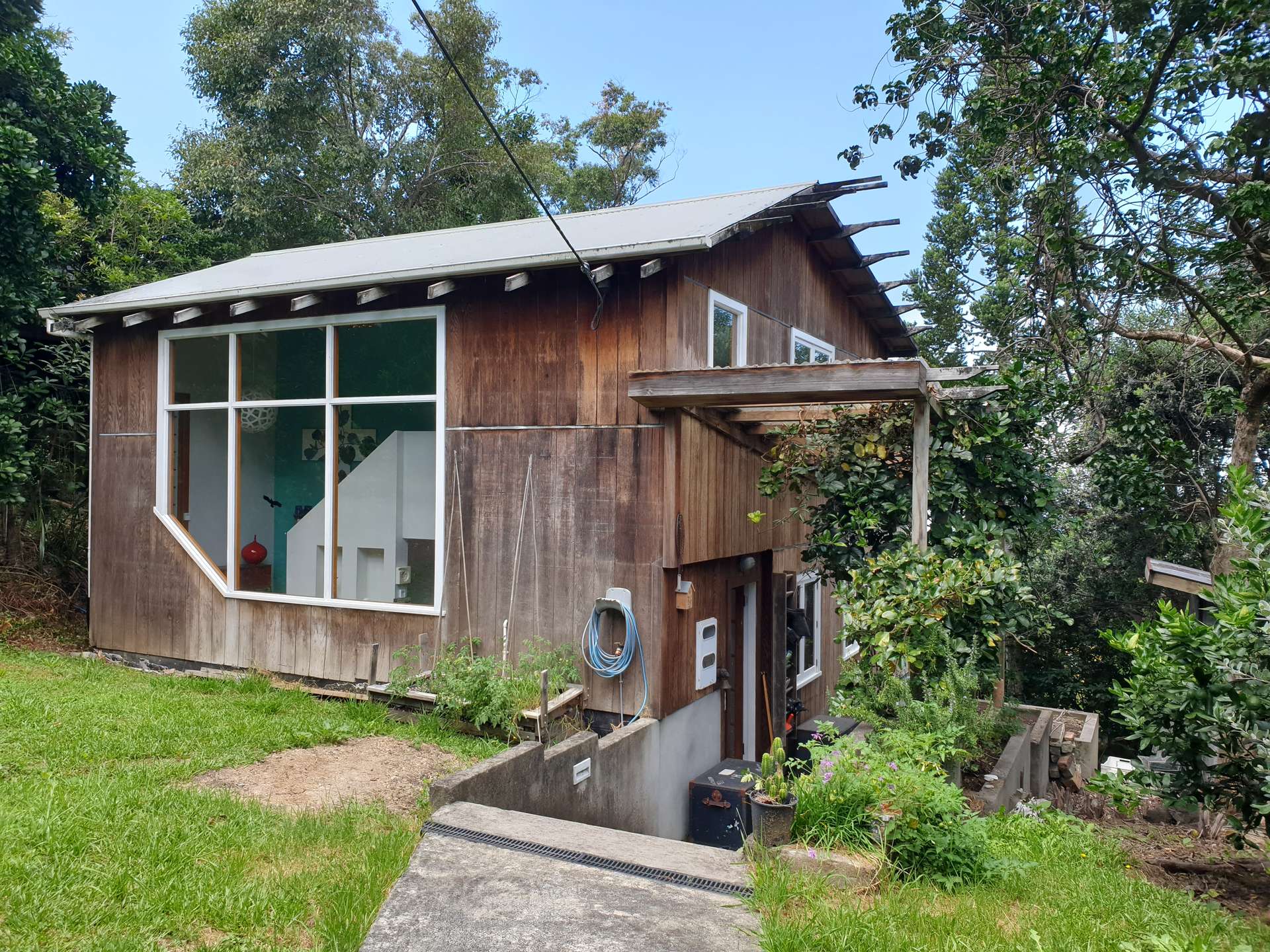 674 South Titirangi Road photo 0