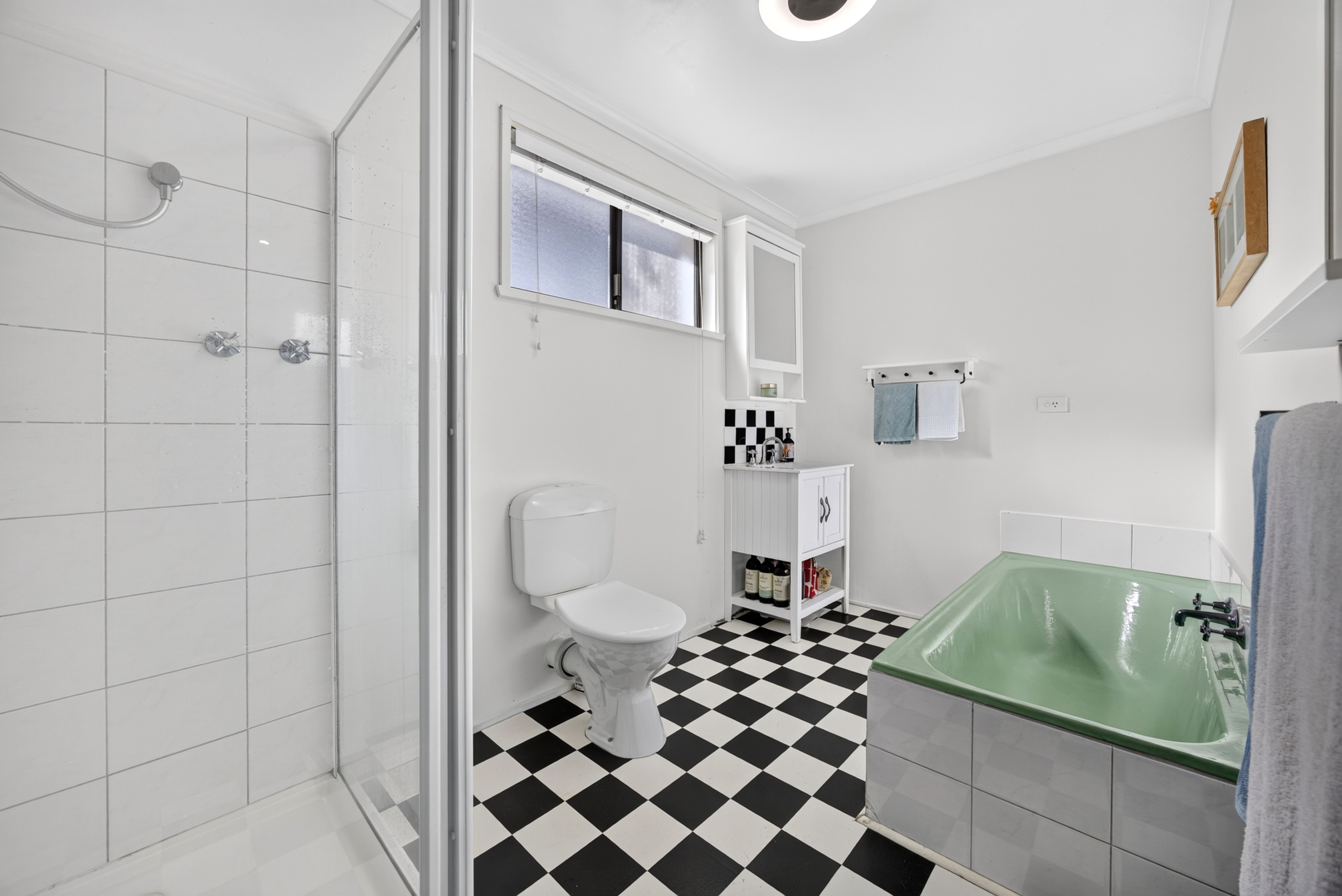 1/3 Lawson Crescent — photo 16 of 22