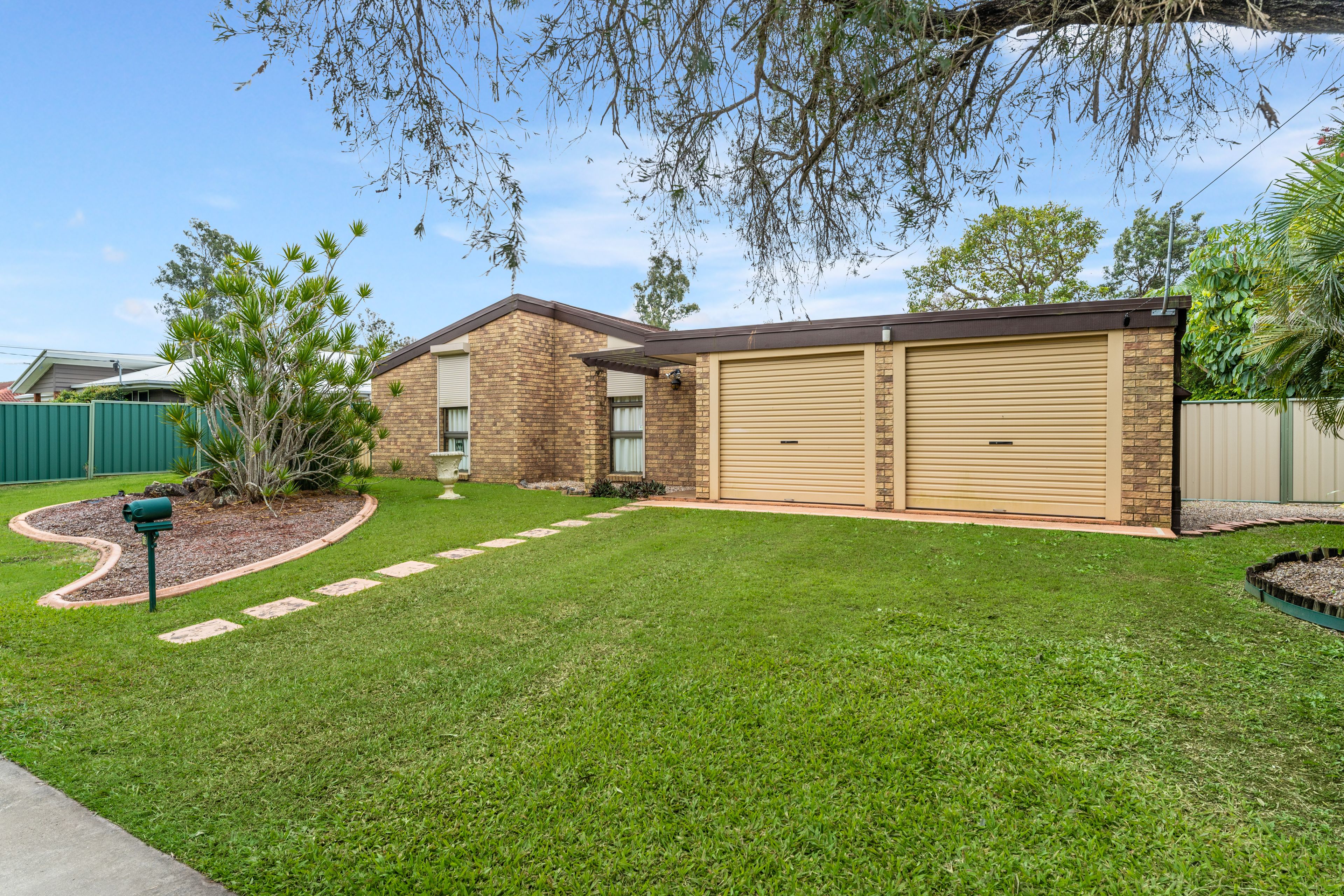 16 Concorde Drive, Loganholme, QLD 4129