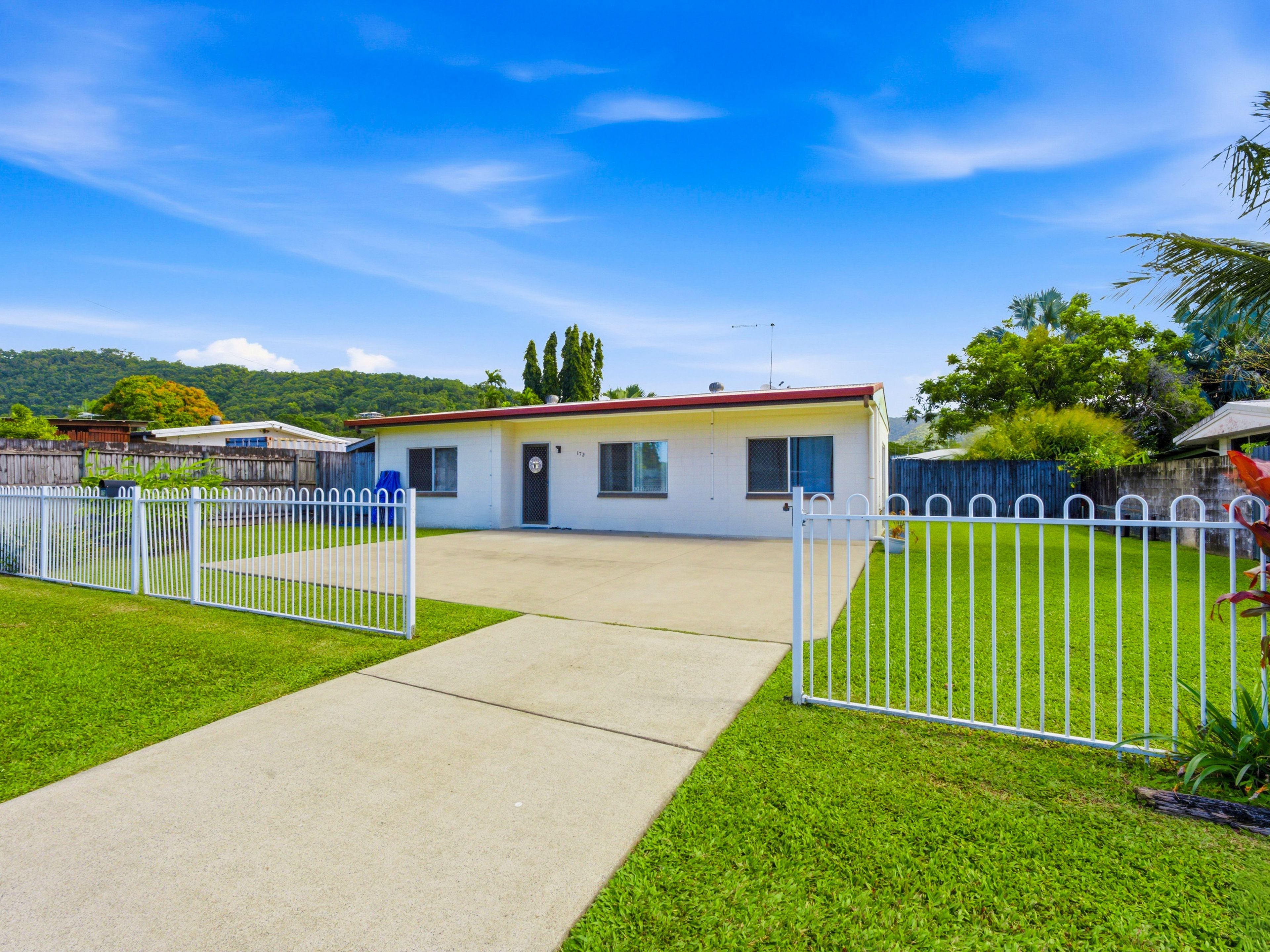 172 Trinity Beach Road, Trinity Beach, QLD 4879
