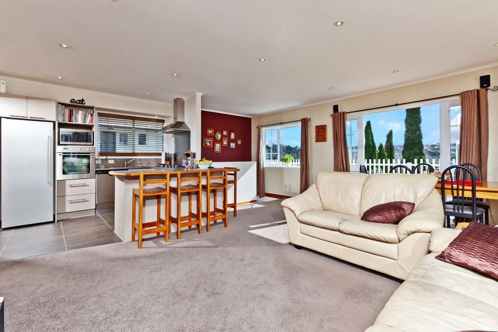 10 Beaudine Avenue, Glenfield, North Shore City