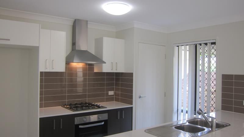 15 Capuchin Close, Dakabin, QLD 4503