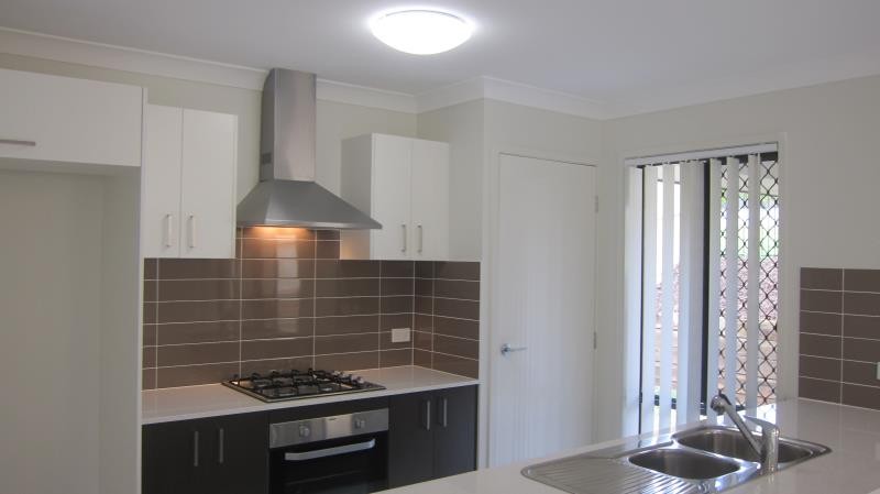 15 Capuchin Close, Dakabin, QLD 4503