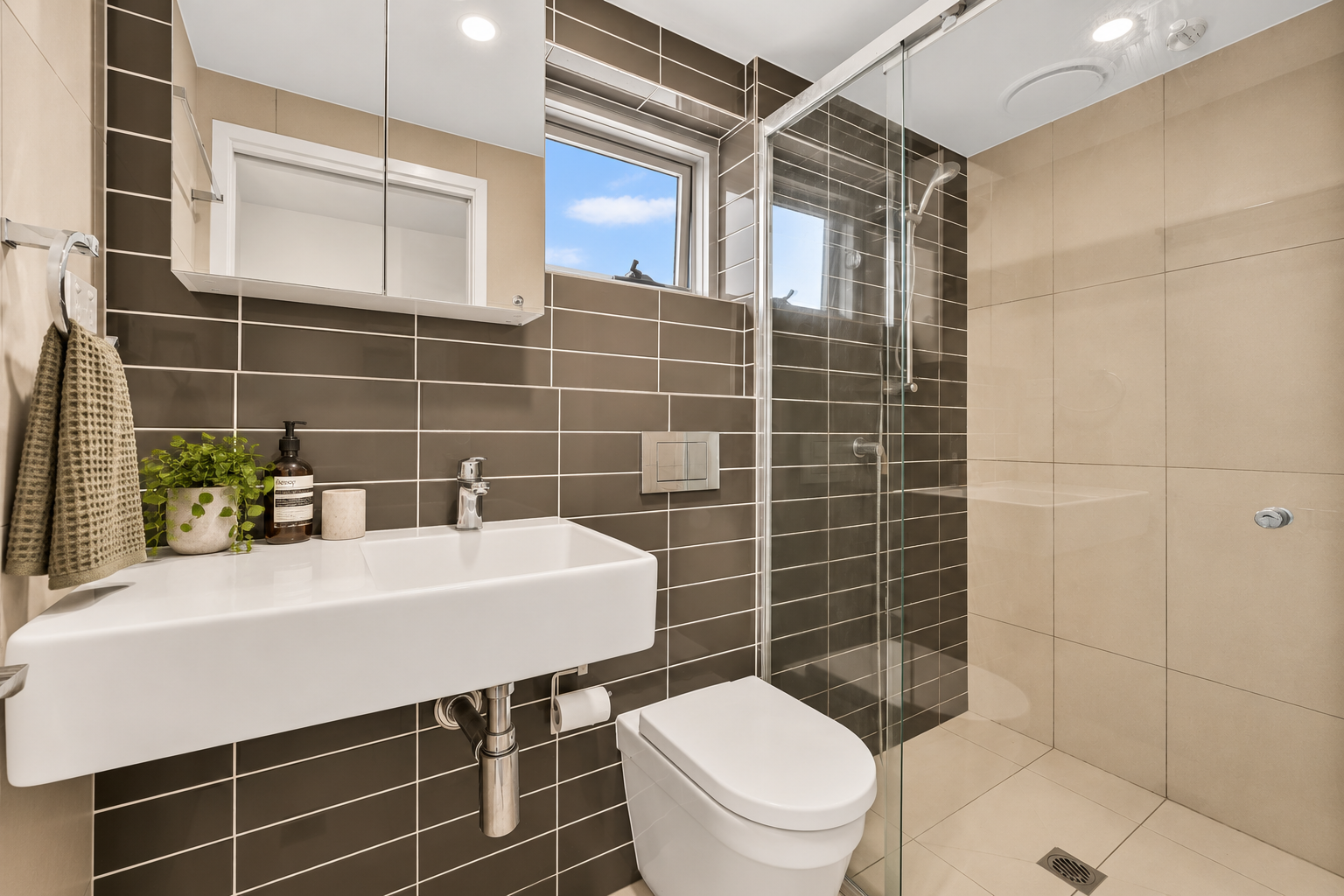501/17-19 Kurilpa Street — photo 10 of 13