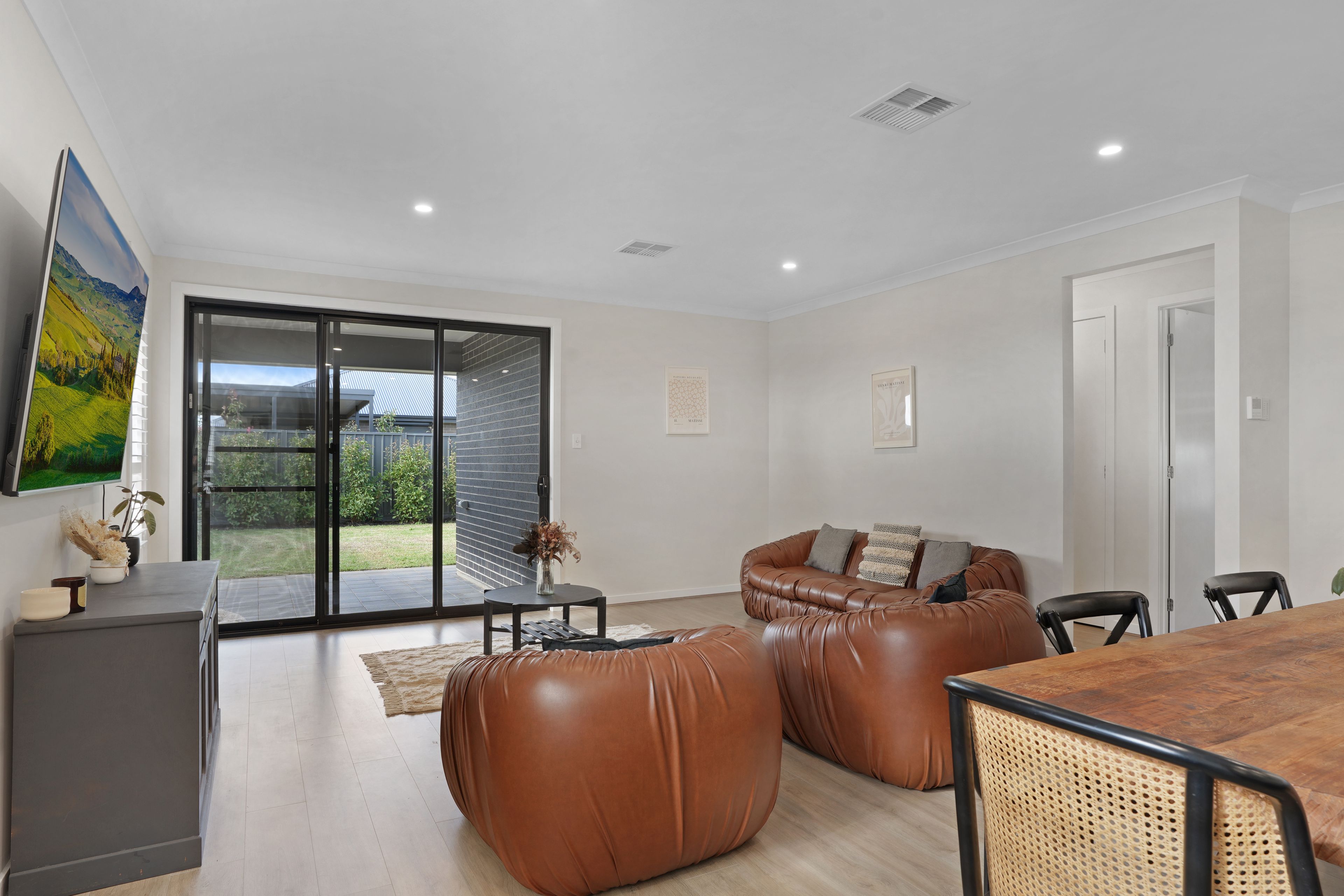24 Verdello Drive — photo 9 of 16