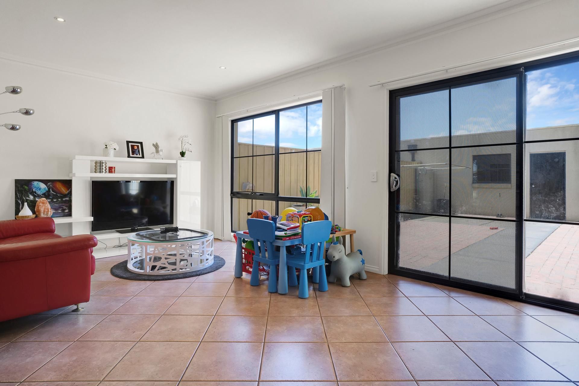 1/10 Edwards Road, Werribee, VIC 3030