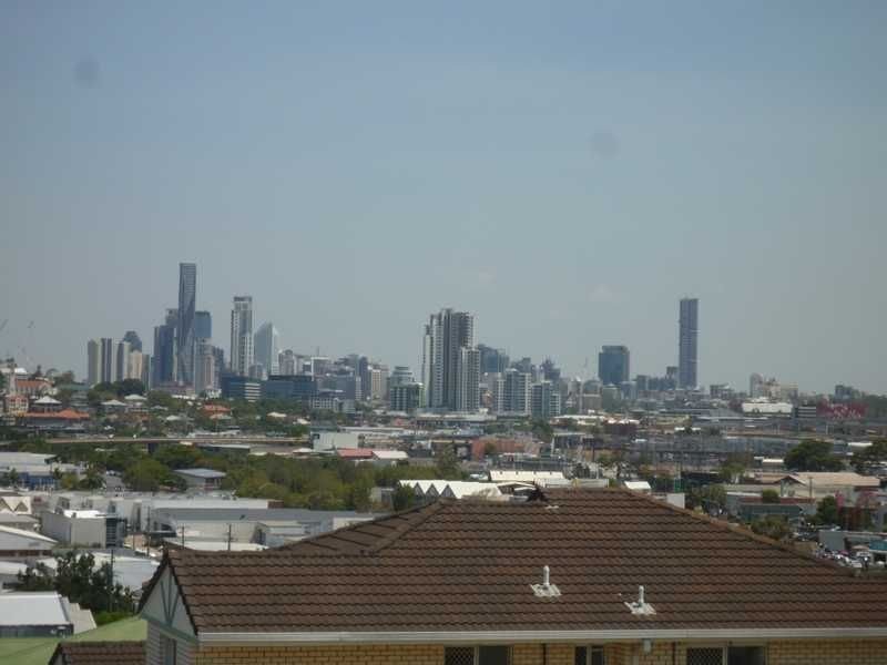 16 Campbell Street, Albion, QLD 4010