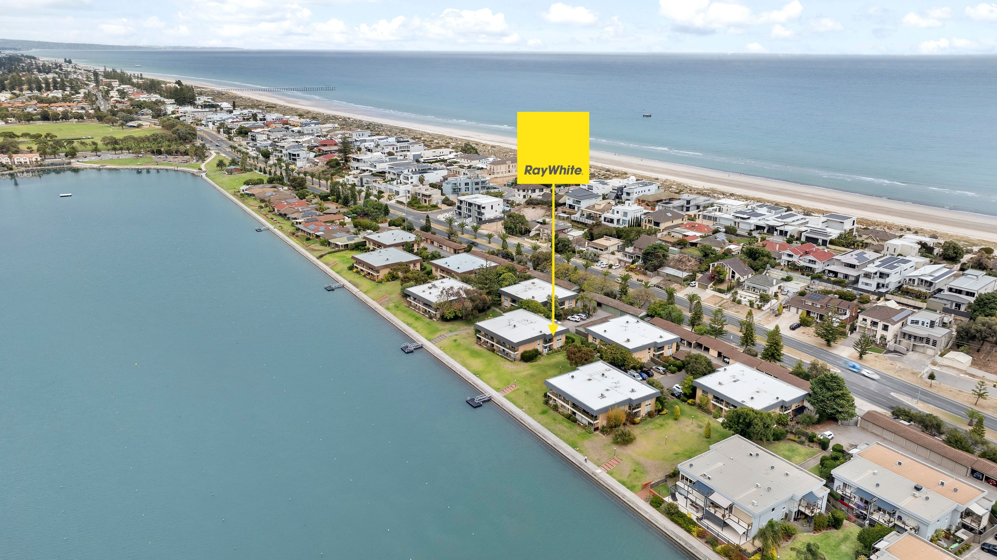 72 Military Road, Tennyson SA 5022
