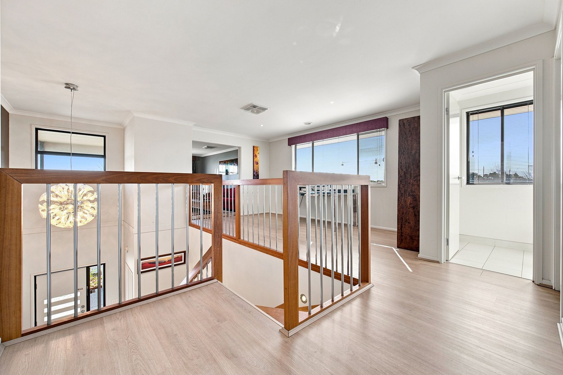 22 Lyndhurst Boulevard — photo 7 of 16