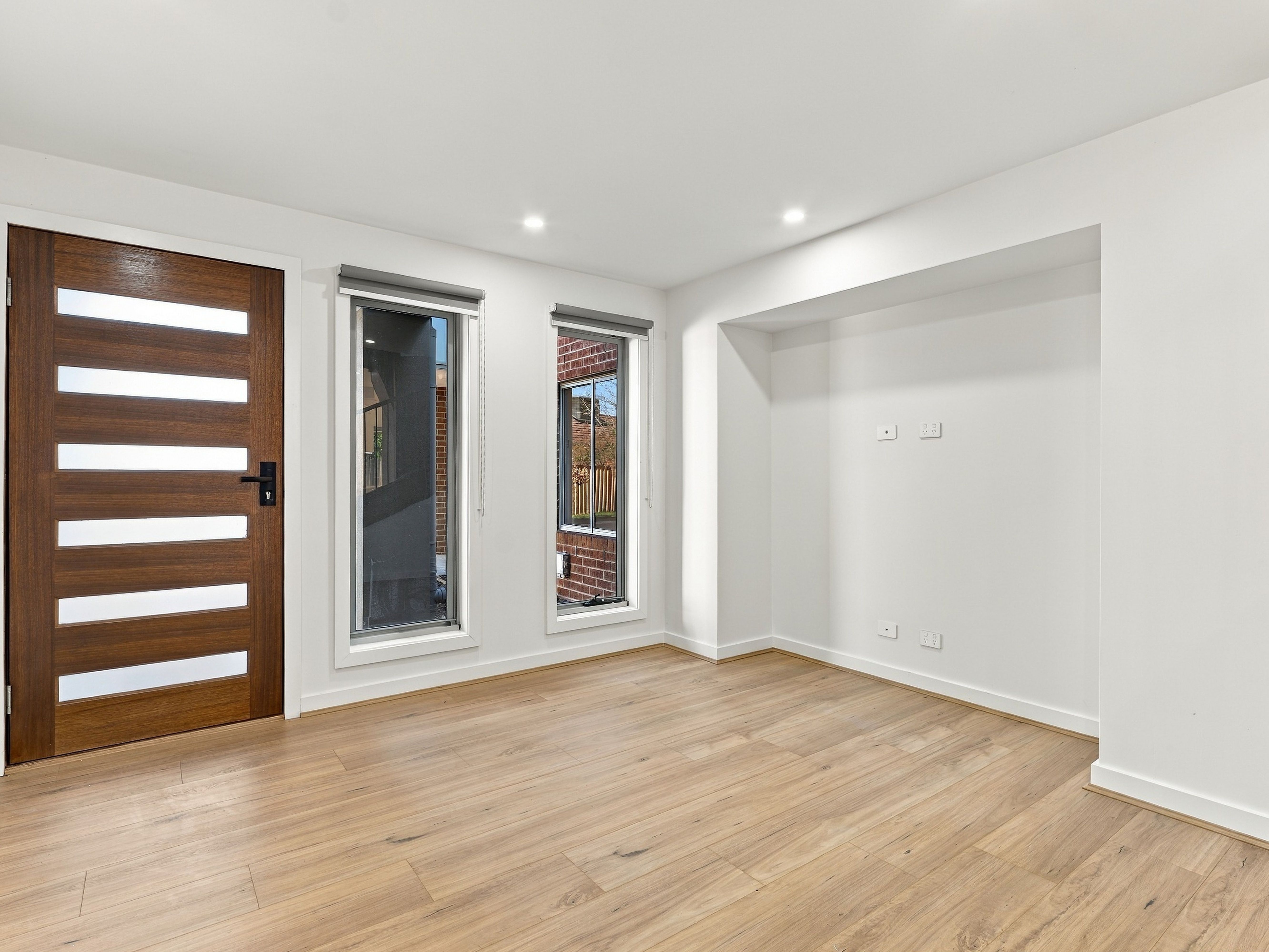 3/10 Davern Court — photo 2 of 29