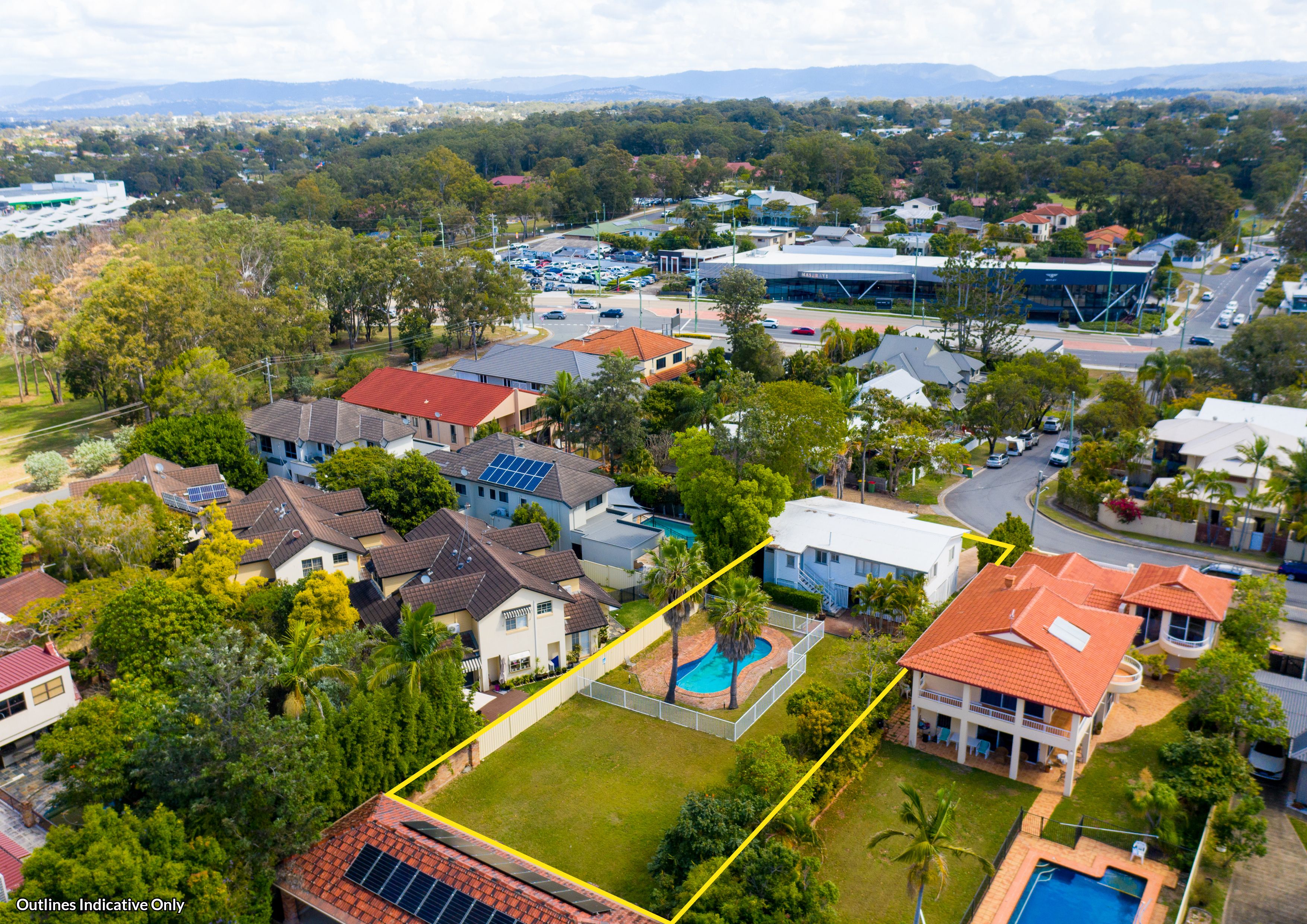 8 Harcourt Crescent, Southport, QLD 4215