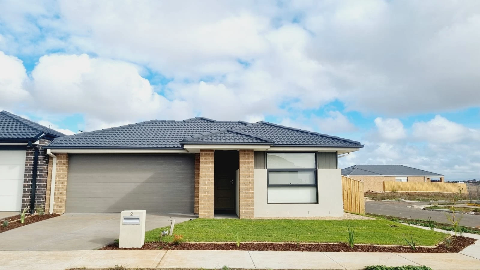 2 Mornington Crescent, Rockbank, VIC 3335