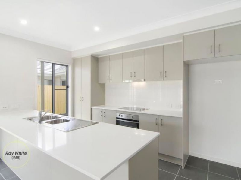 11 Lamont Street, Coomera, QLD 4209