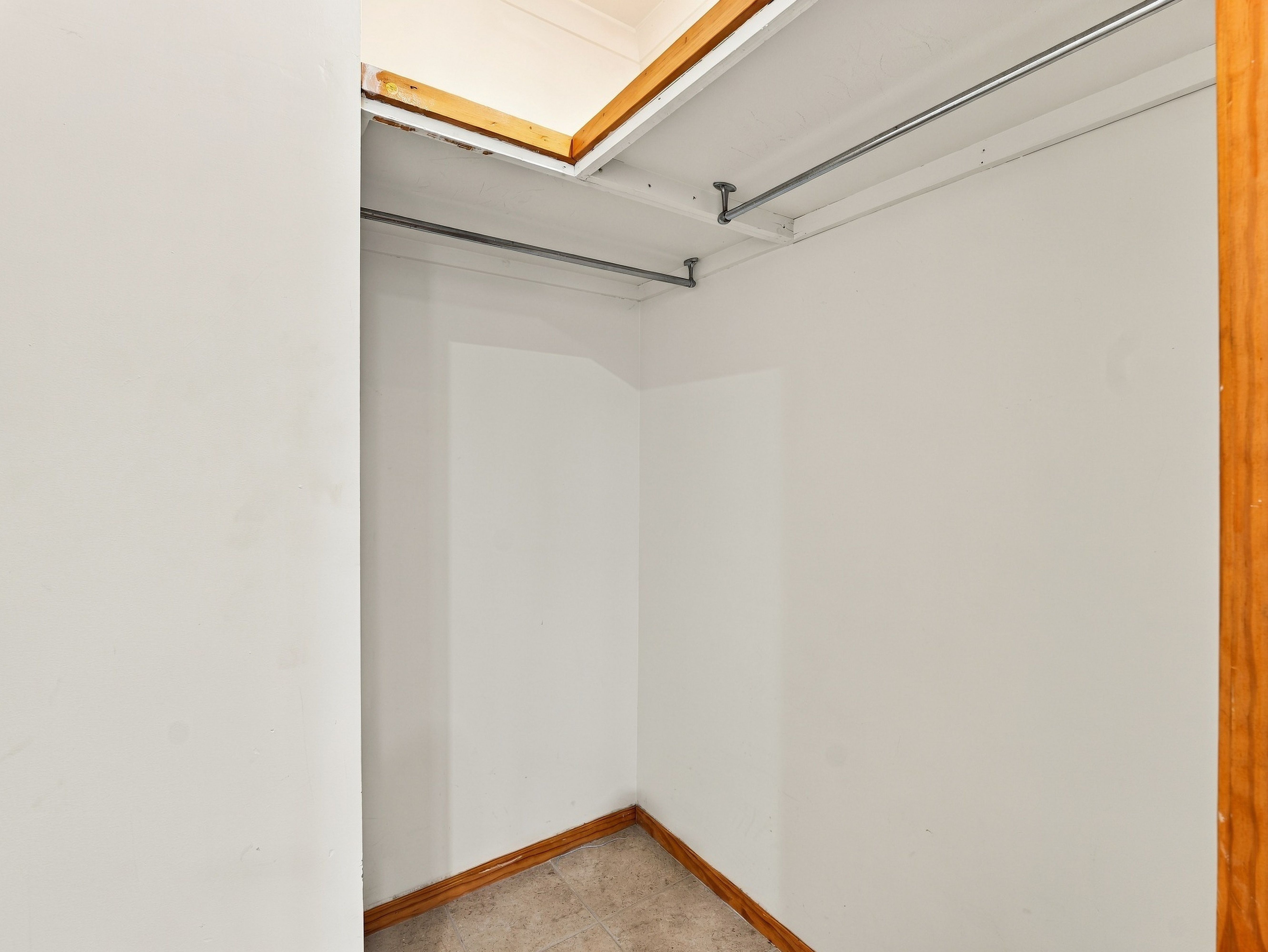 2/21 Reaburn Avenue — photo 11 of 16