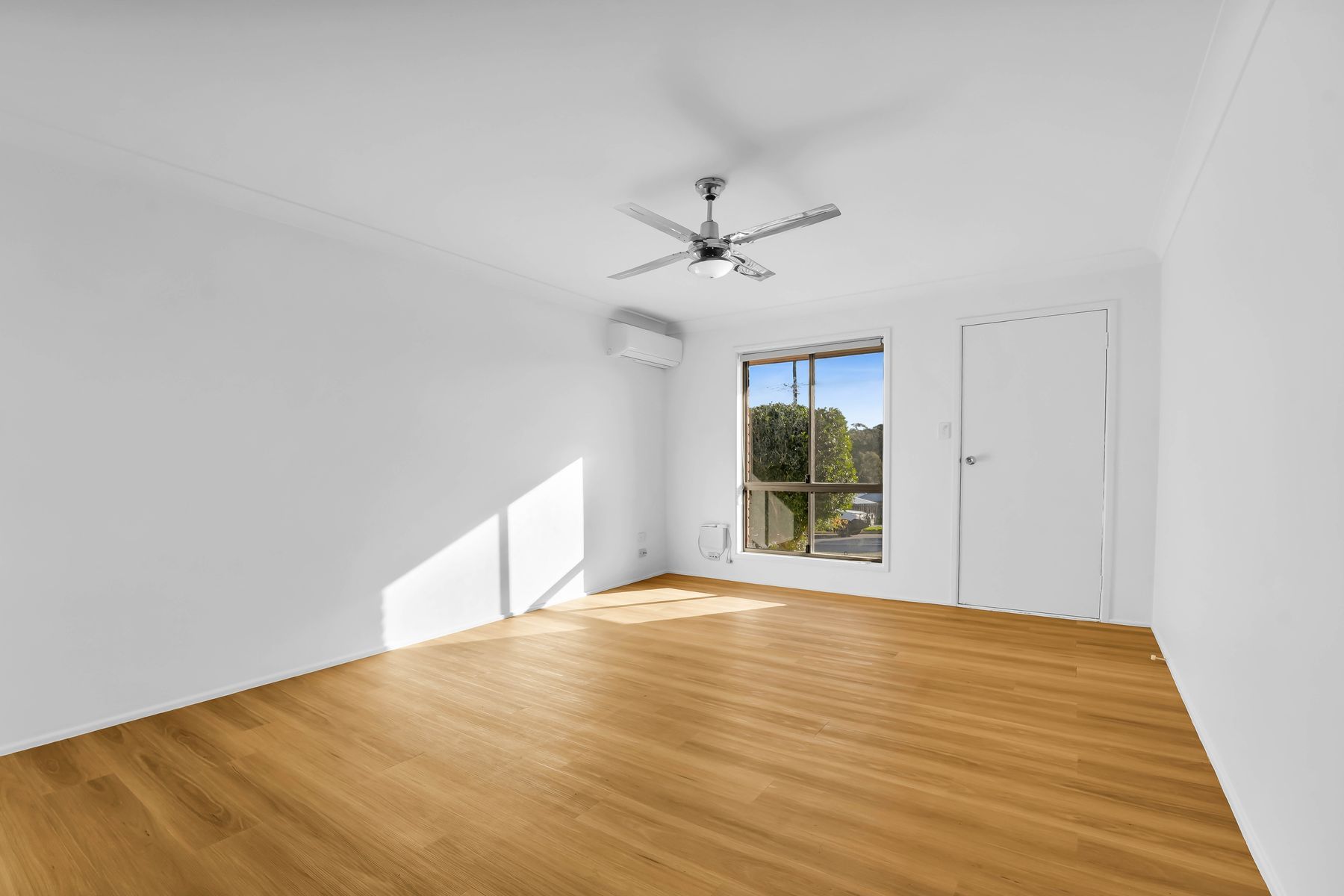 2/52 Naomai Street — photo 4 of 11