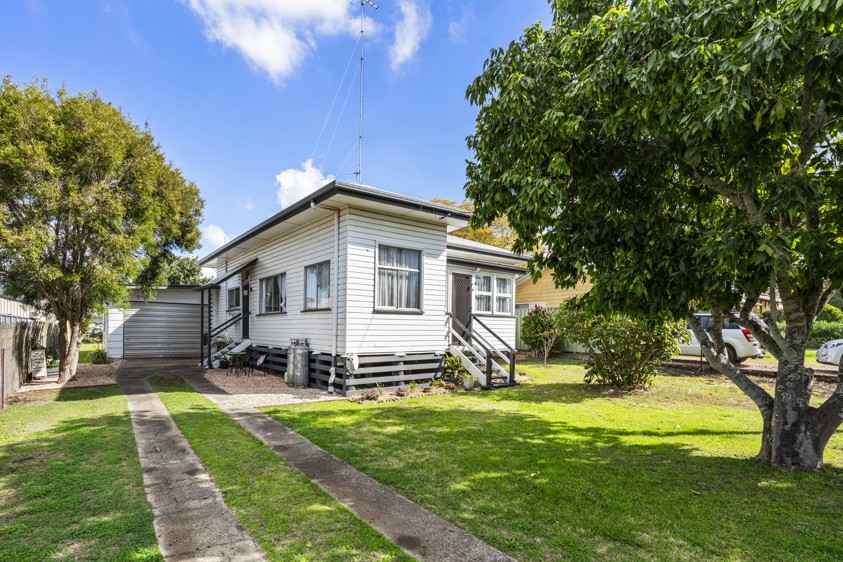 4 Hume Street, Pittsworth, QLD 4356