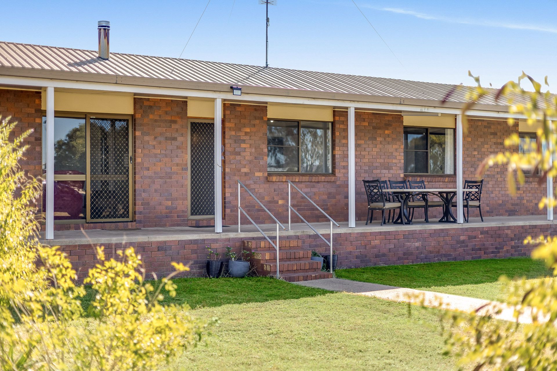 13963 New England Highway, East Greenmount, QLD 4359