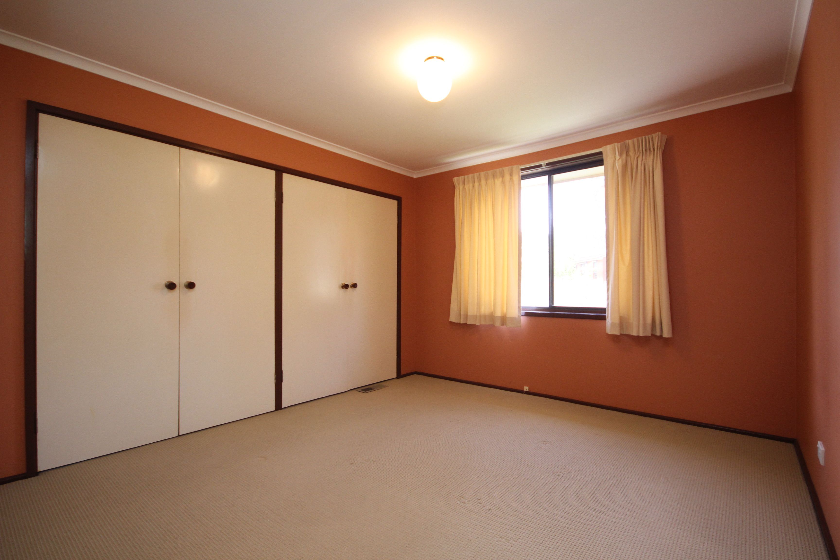 124A Chuculba Crescent — photo 10 of 15