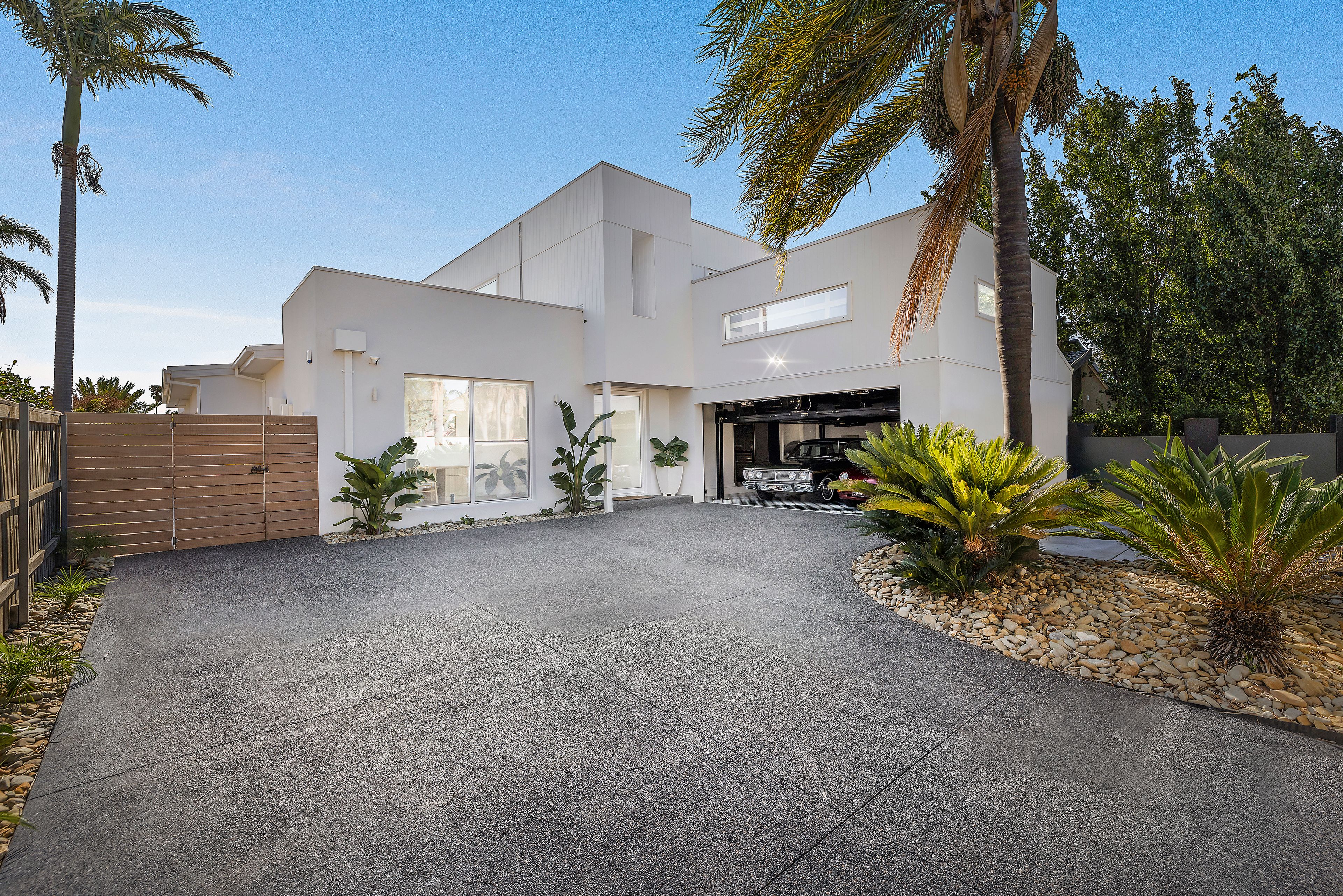 1 Palm Beach Drive, Patterson Lakes, VIC 3197