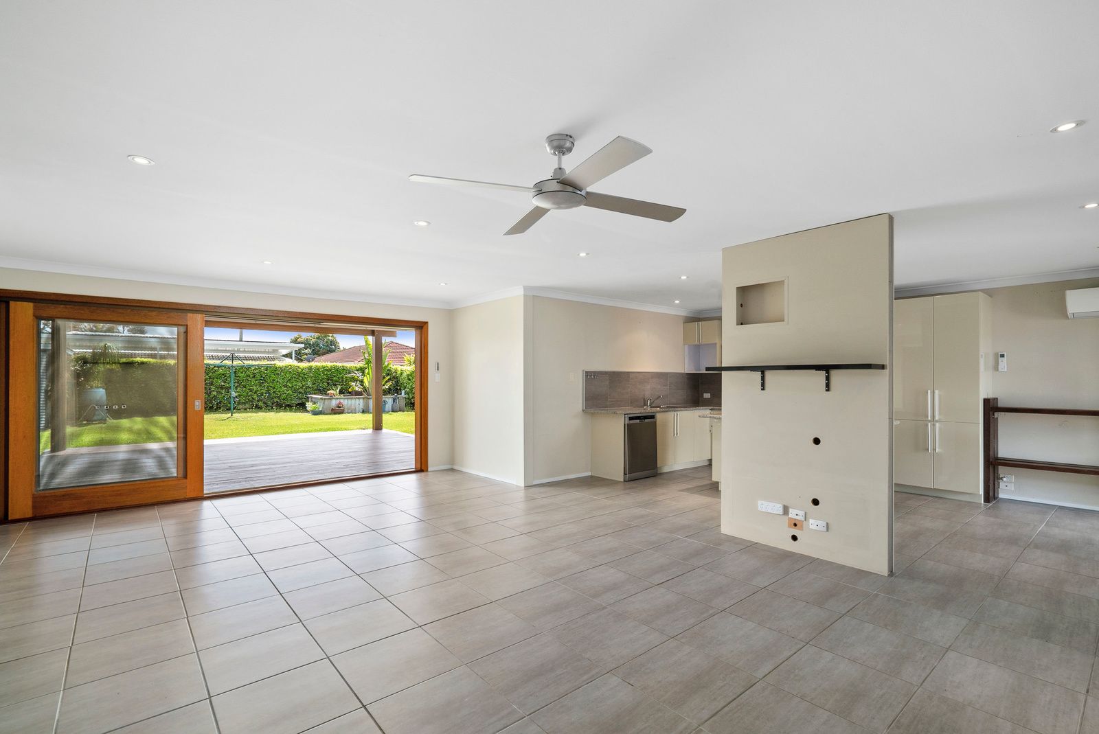 8 Celtis Court, Palm Beach, QLD 4221