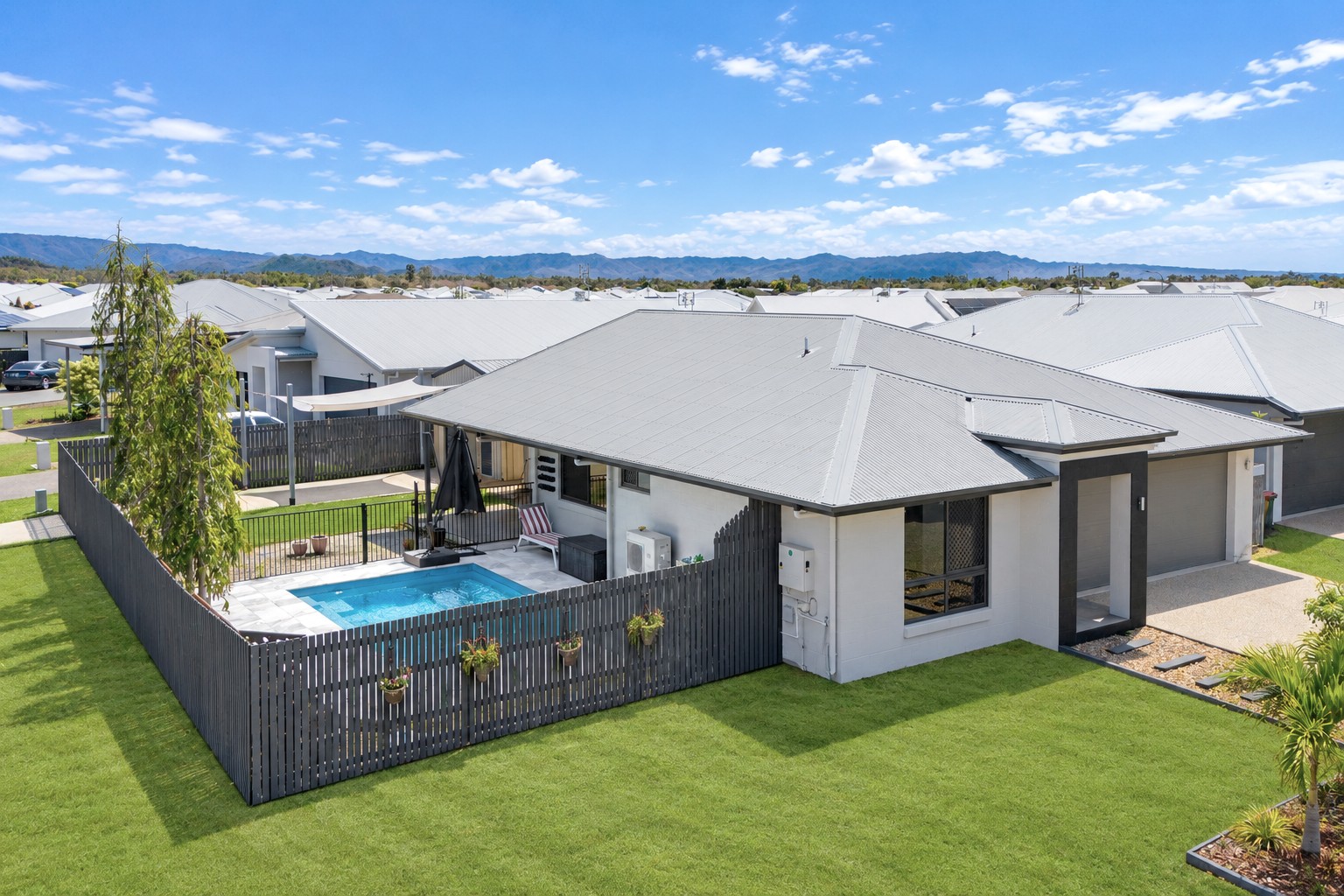 81 Fremont Street, Mount Low, QLD 4818