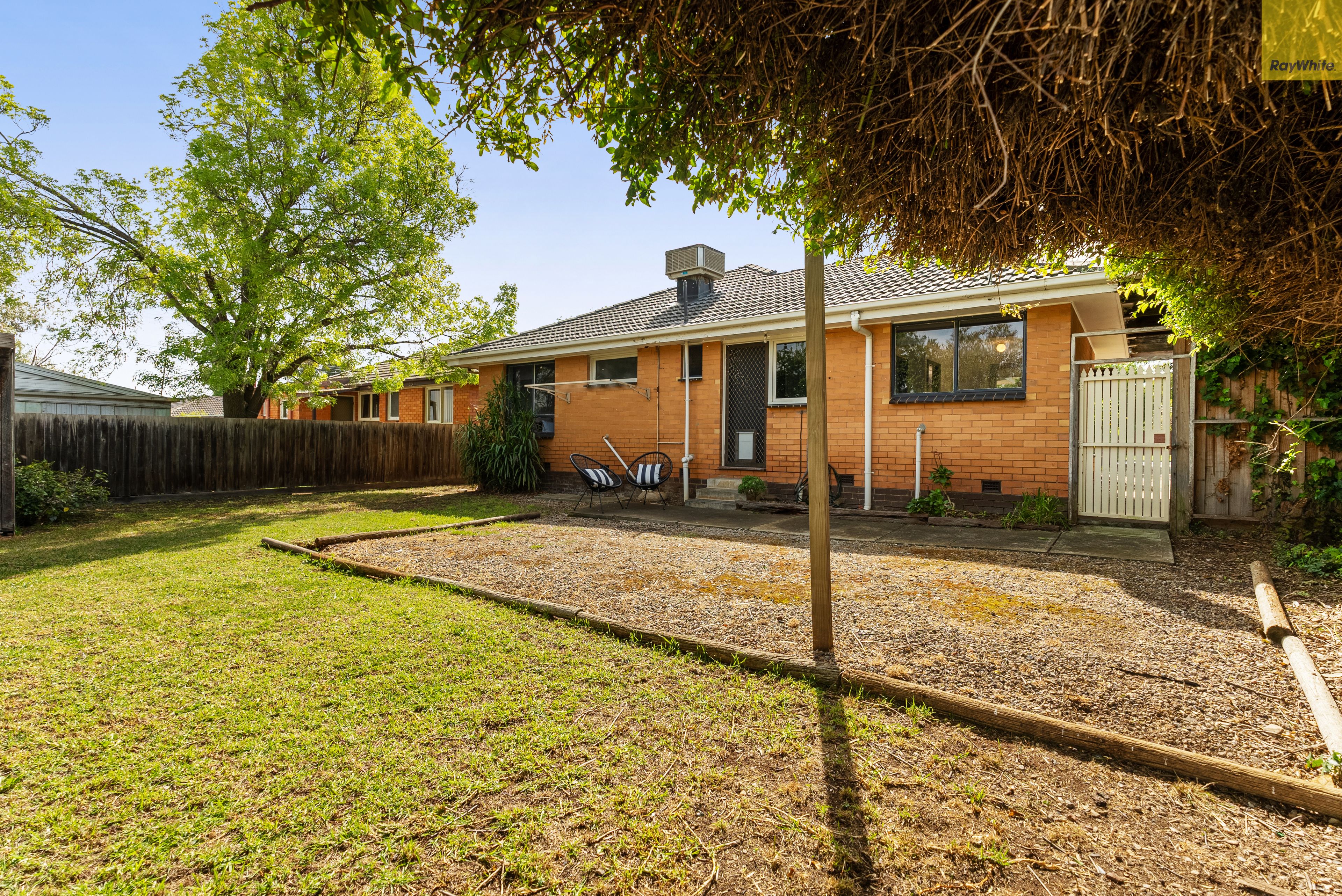 5 Swan Street — photo 14 of 22