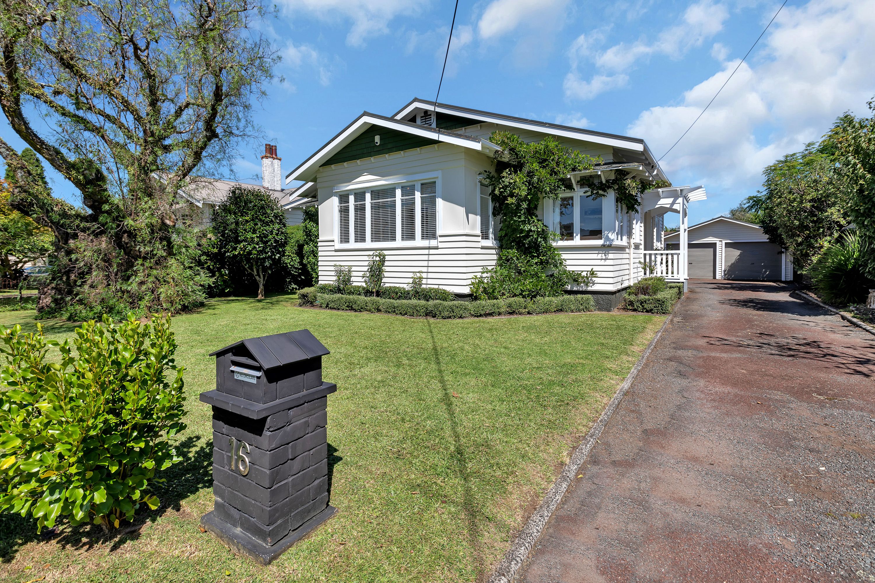 16 Donald Street, Regent, Whangarei District 0112 Sold House Ray