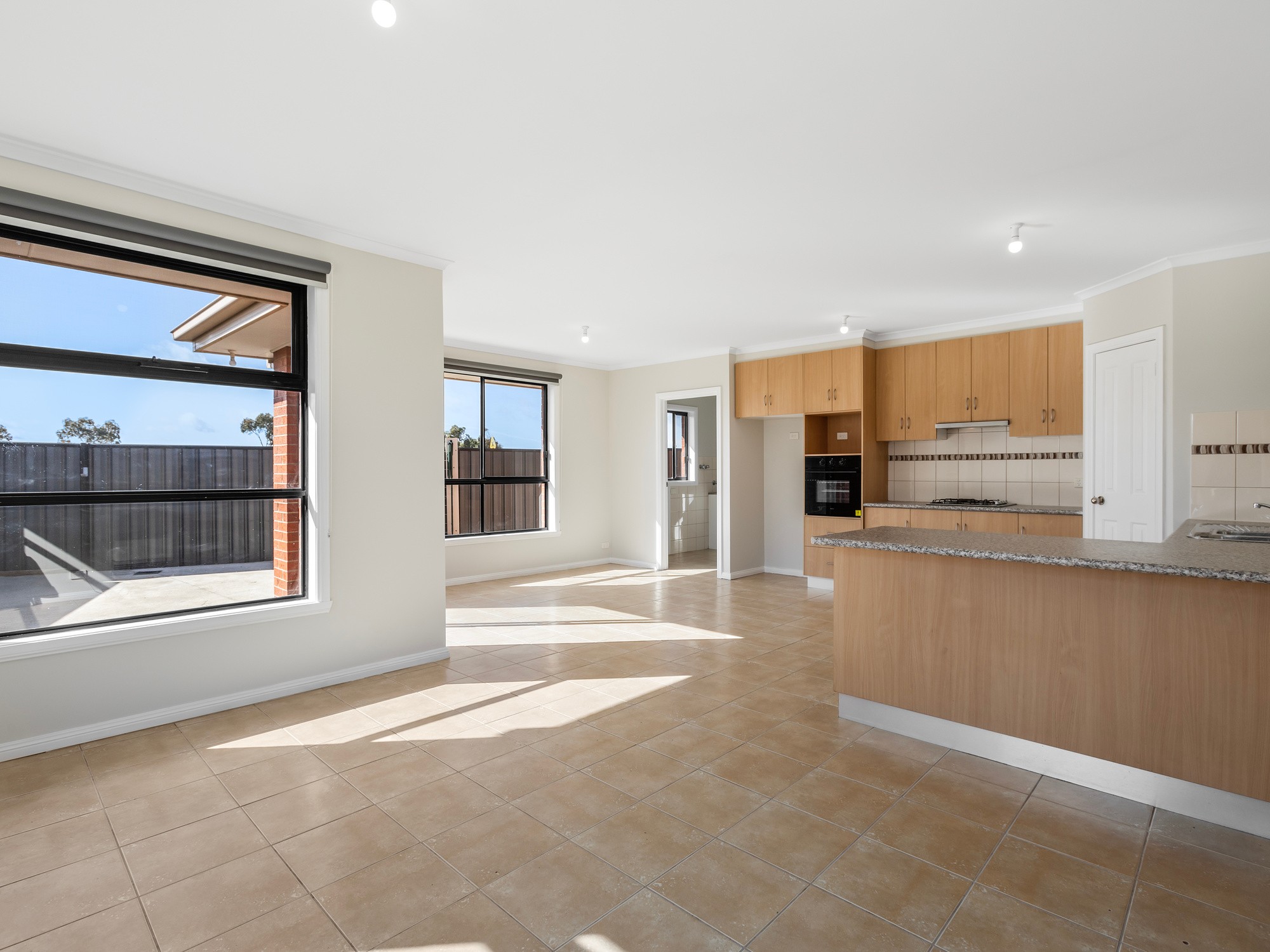 2/12 Bella Julia Place, Lara, VIC 3212