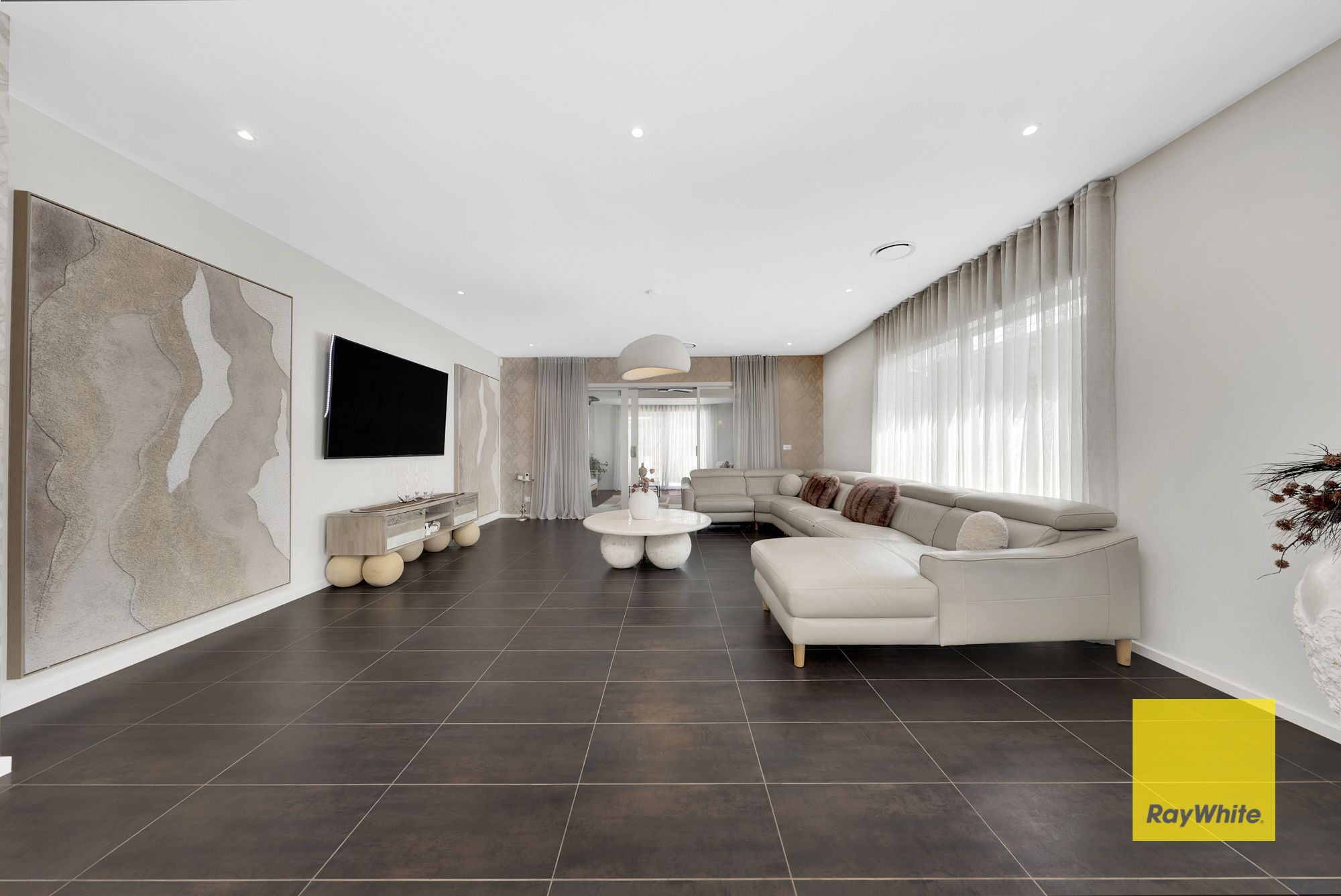 47 Huntington Drive — photo 6 of 19