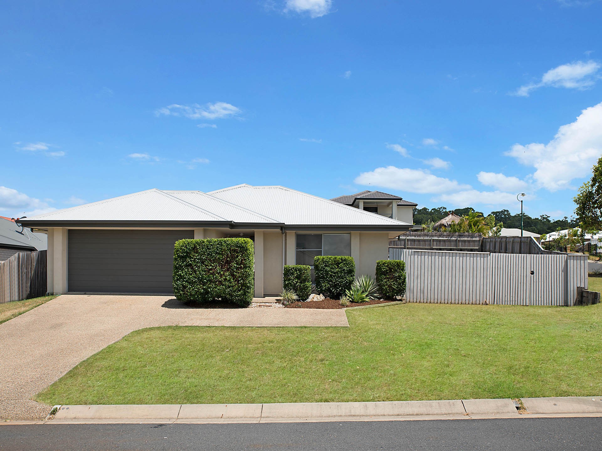 13 Middle Park Street, Little Mountain, QLD 4551