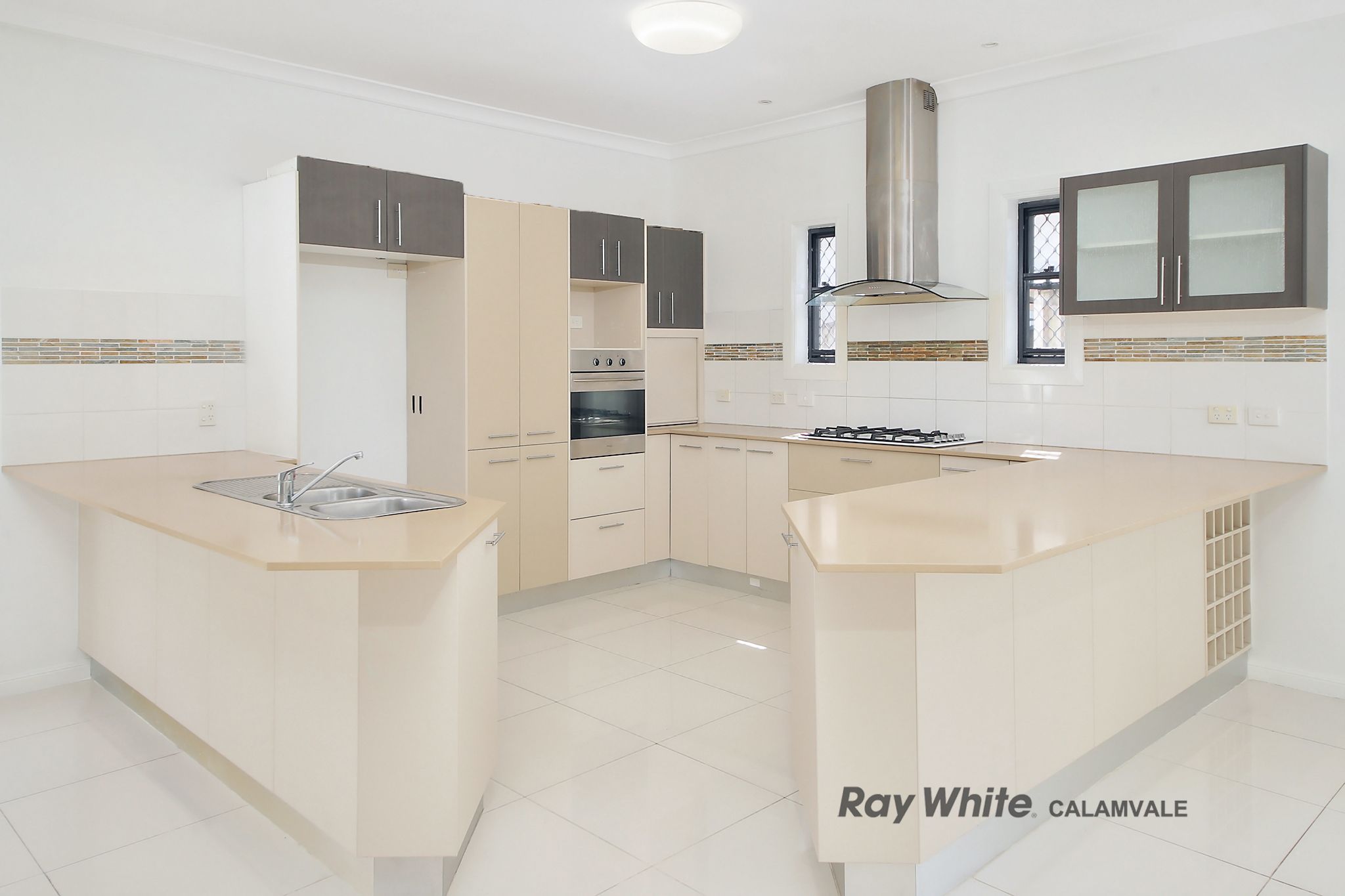 6 Hastings Close — photo 5 of 22