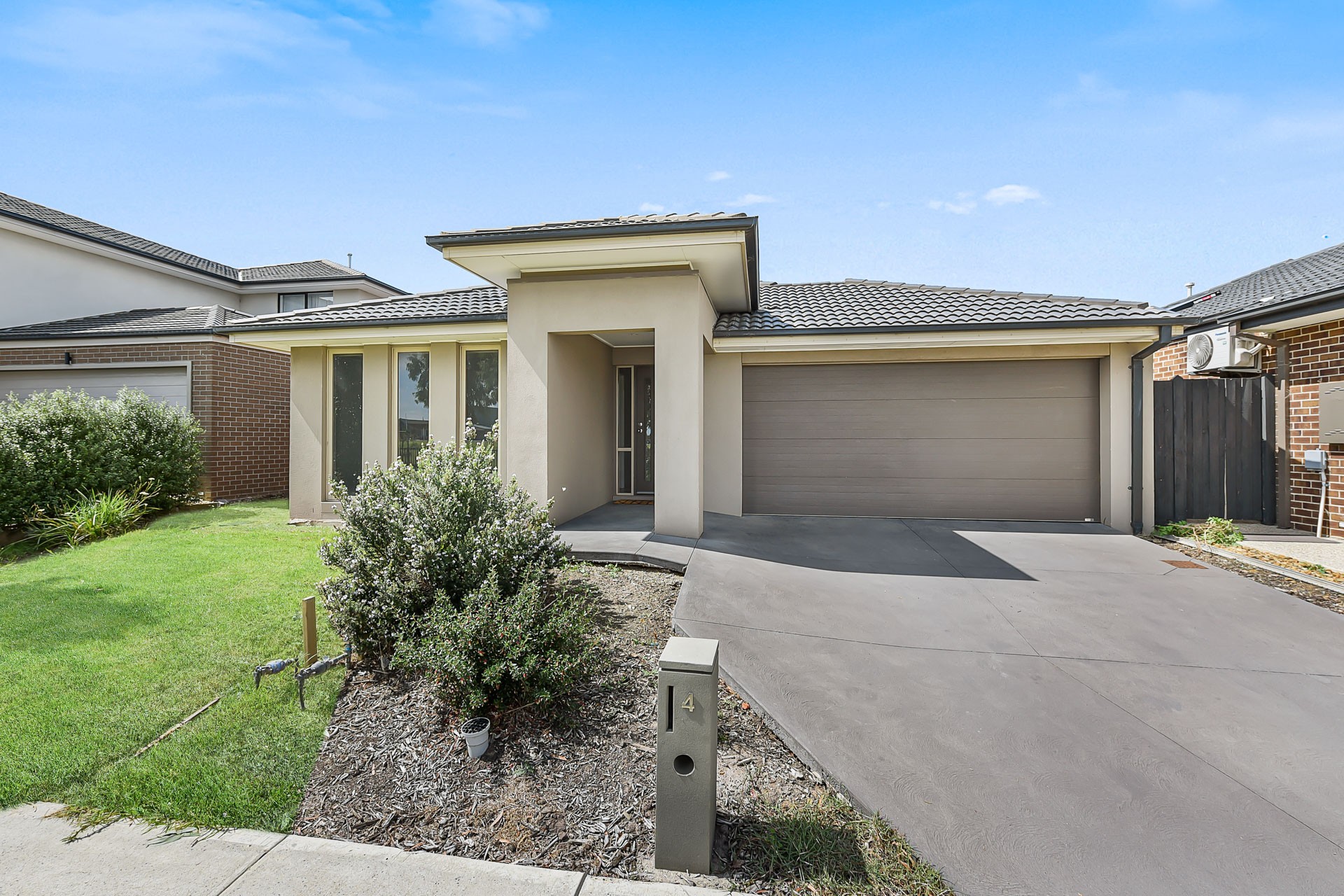 4 Mapleshade Avenue, Clyde North, VIC 3978