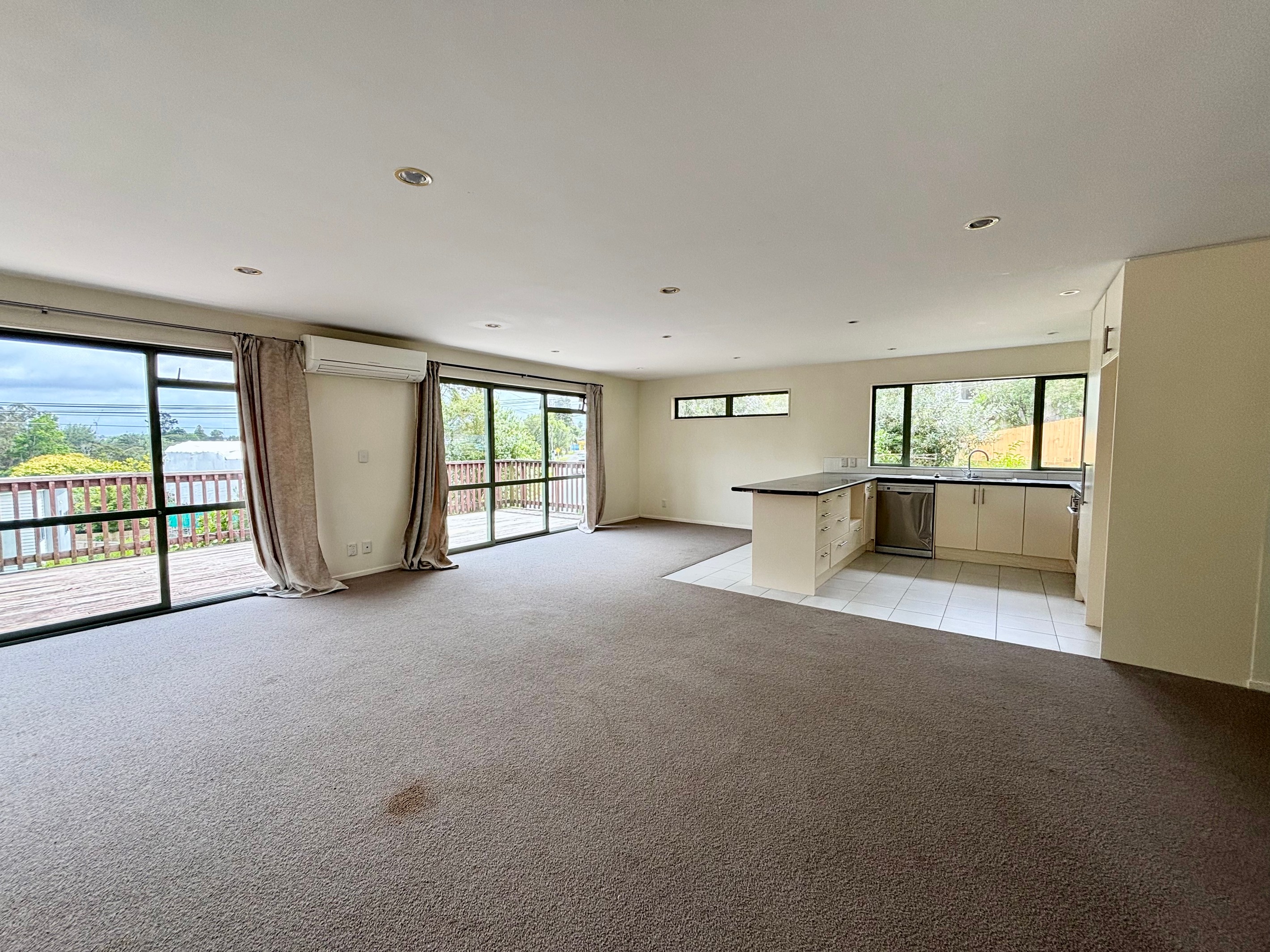 14A Seymour Road, Sunnyvale, Waitakere City