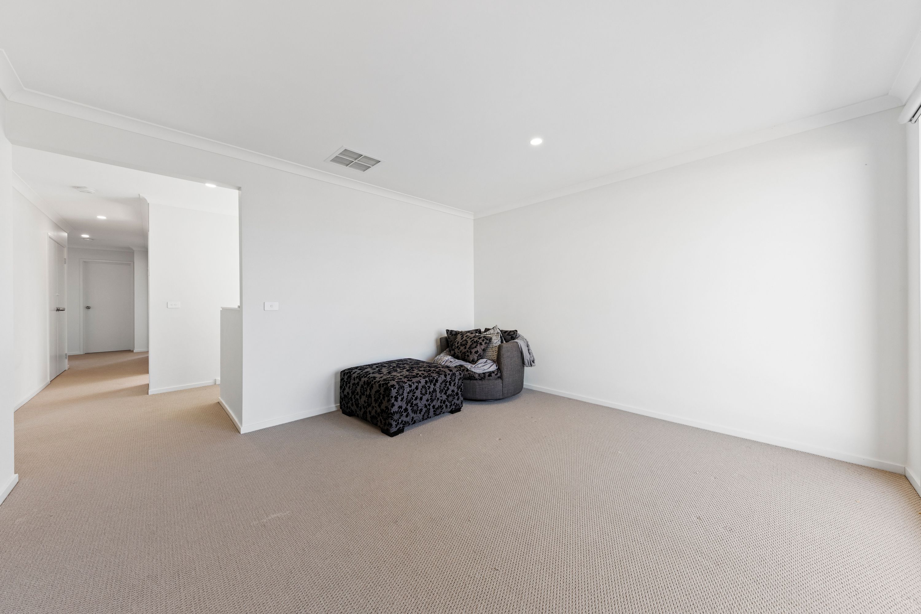 25 Hastings Way — photo 10 of 27
