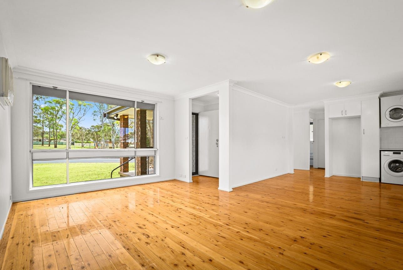 11 Hoyle Drive — photo 3 of 15