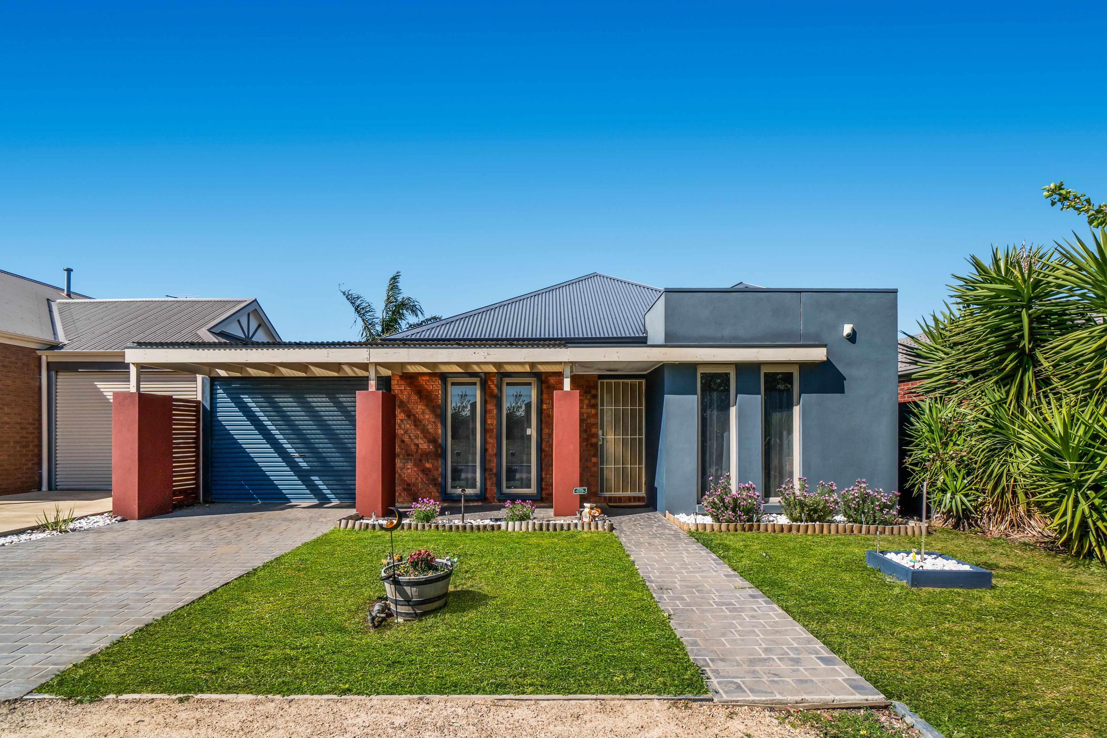 3 Kingsmead Place, Melton West, VIC 3337