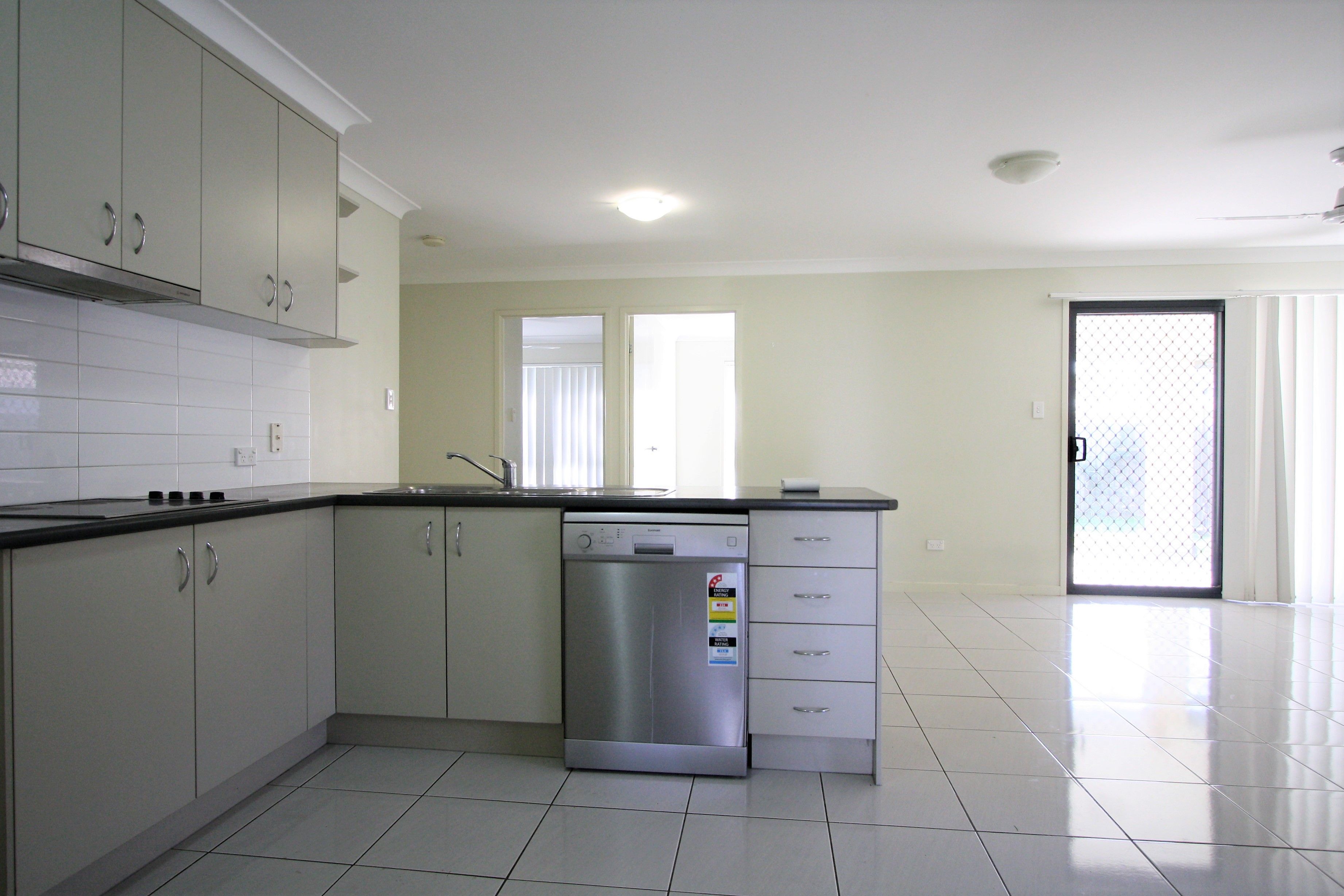 12 Polyanna Court, Loganlea, QLD 4131