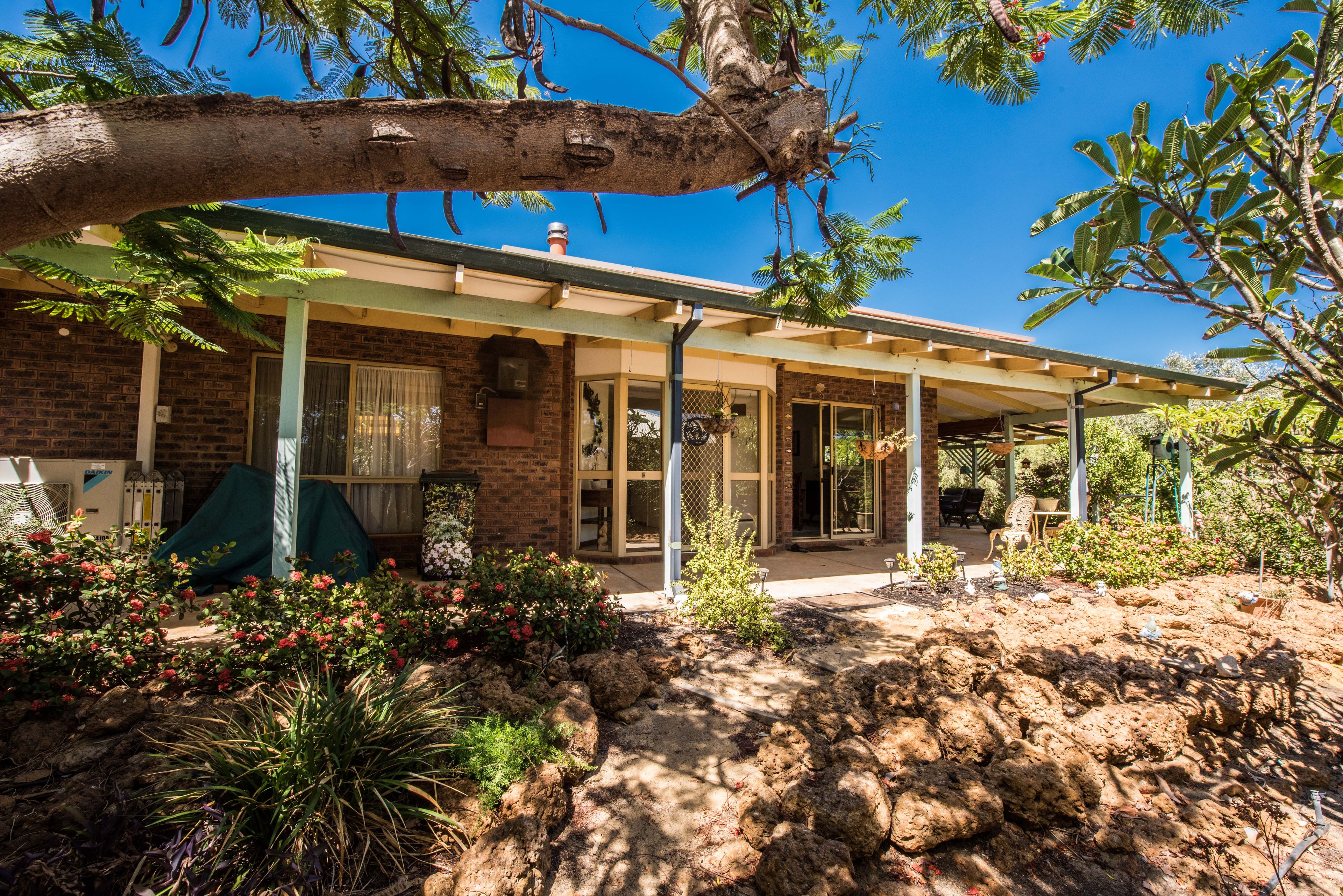 7 Logue Court, Walkaway, WA 6528