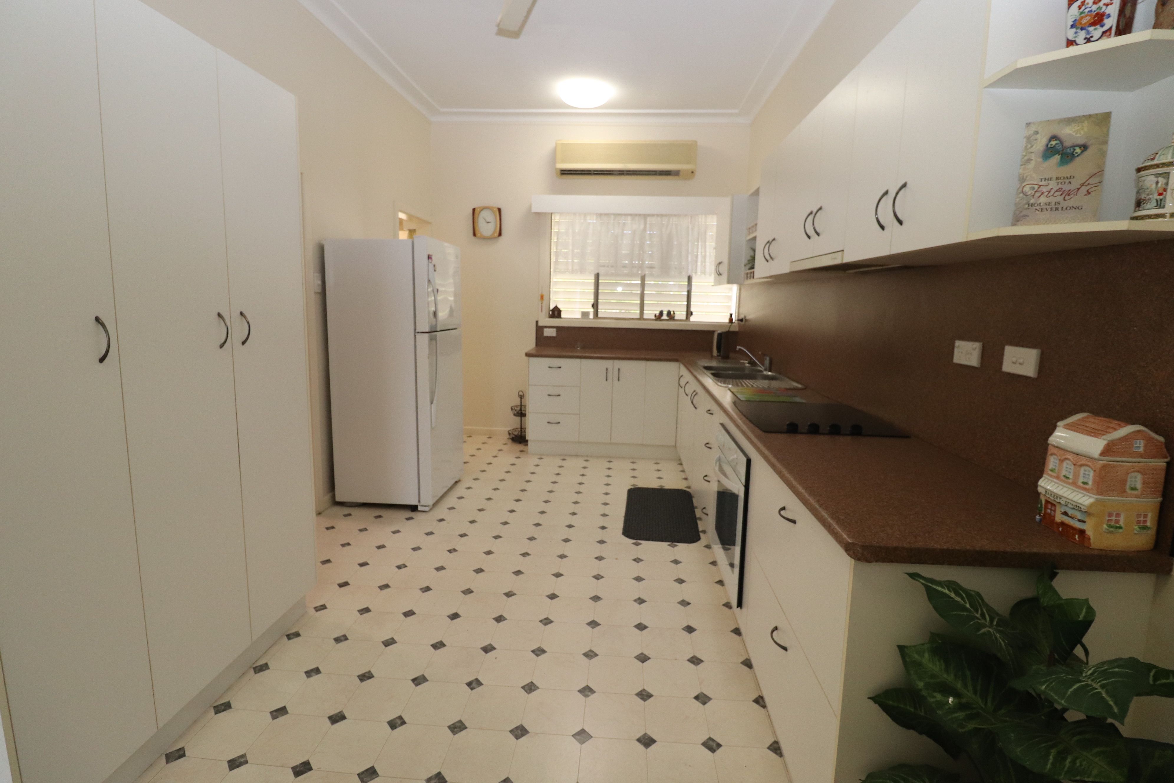 27 Gort Street, Ingham, QLD 4850