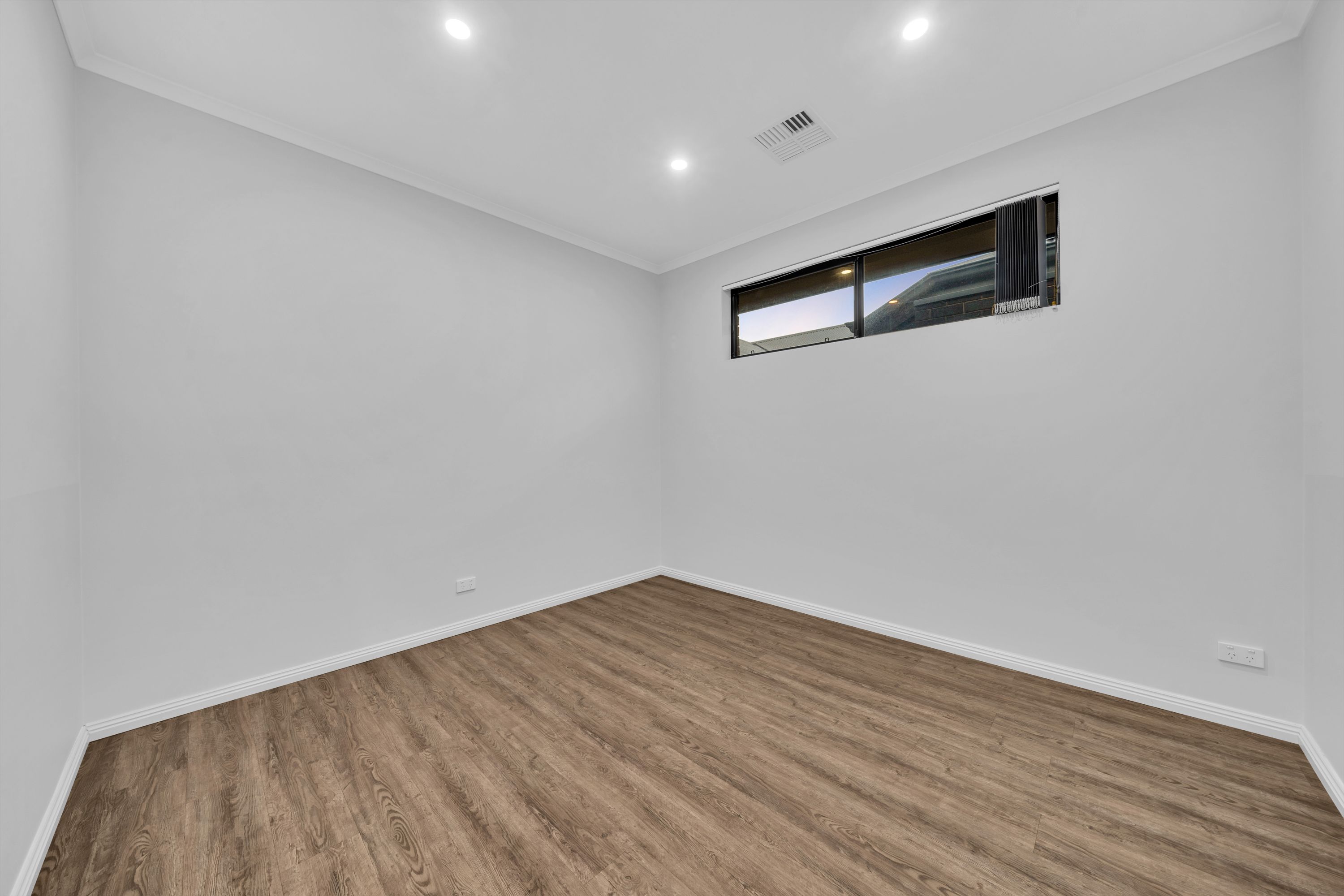 12 Union Avenue — photo 16 of 24