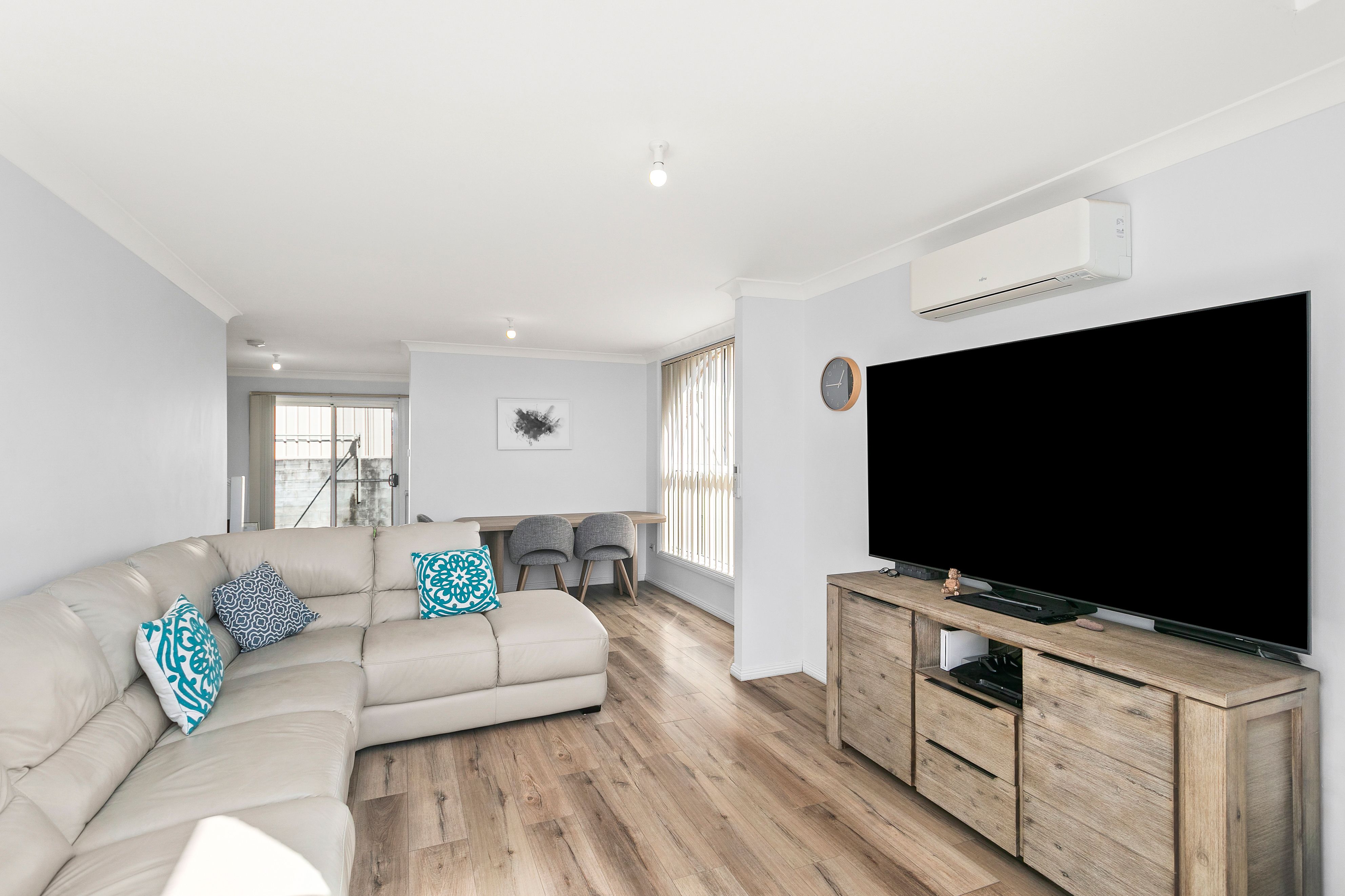 2/11-13 Colville Street — photo 4 of 8